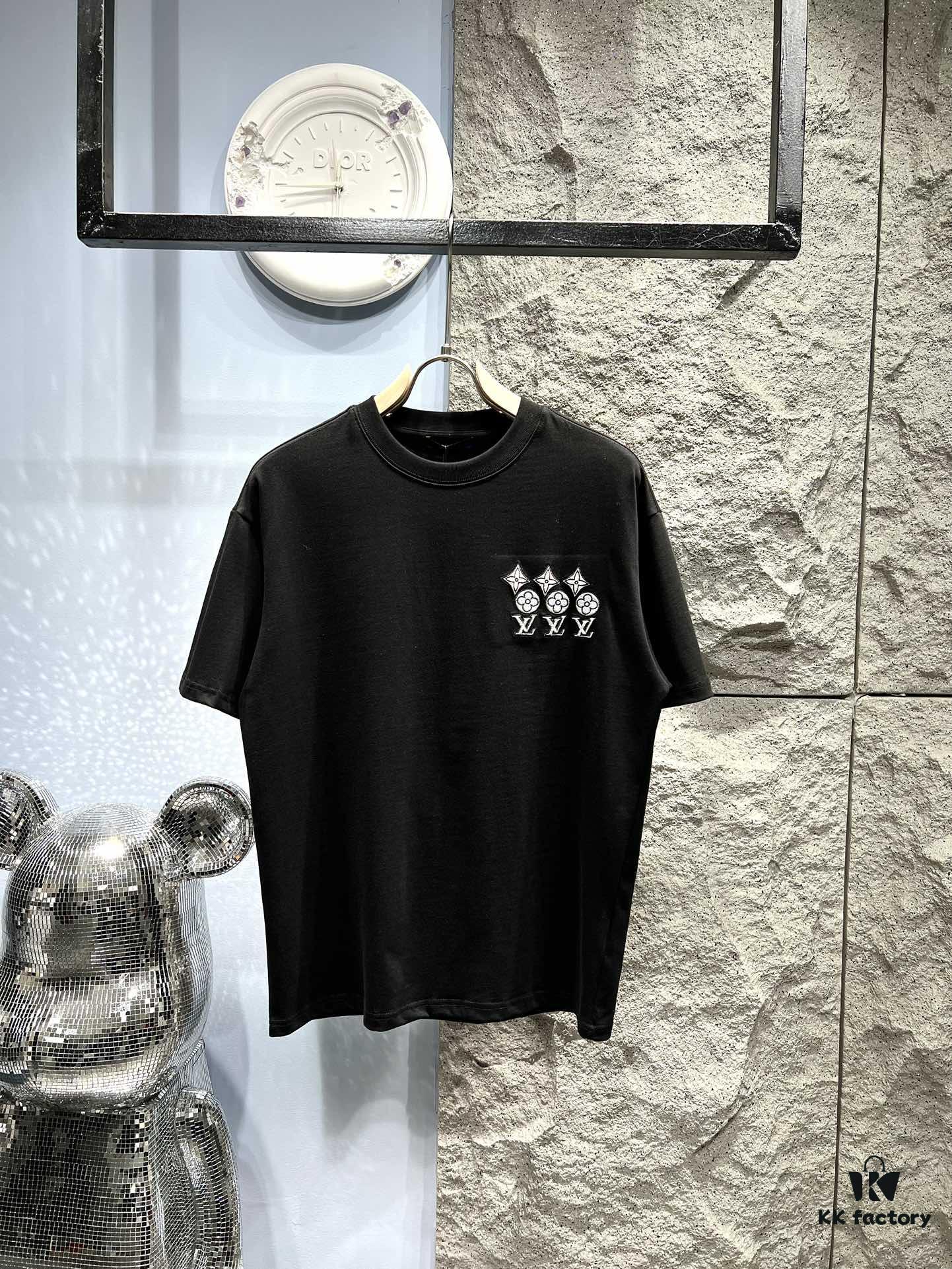 6931135c908475d562cd8fd9 Louis Vuitton Embroidered Logo Short Sleeve T-Shirt