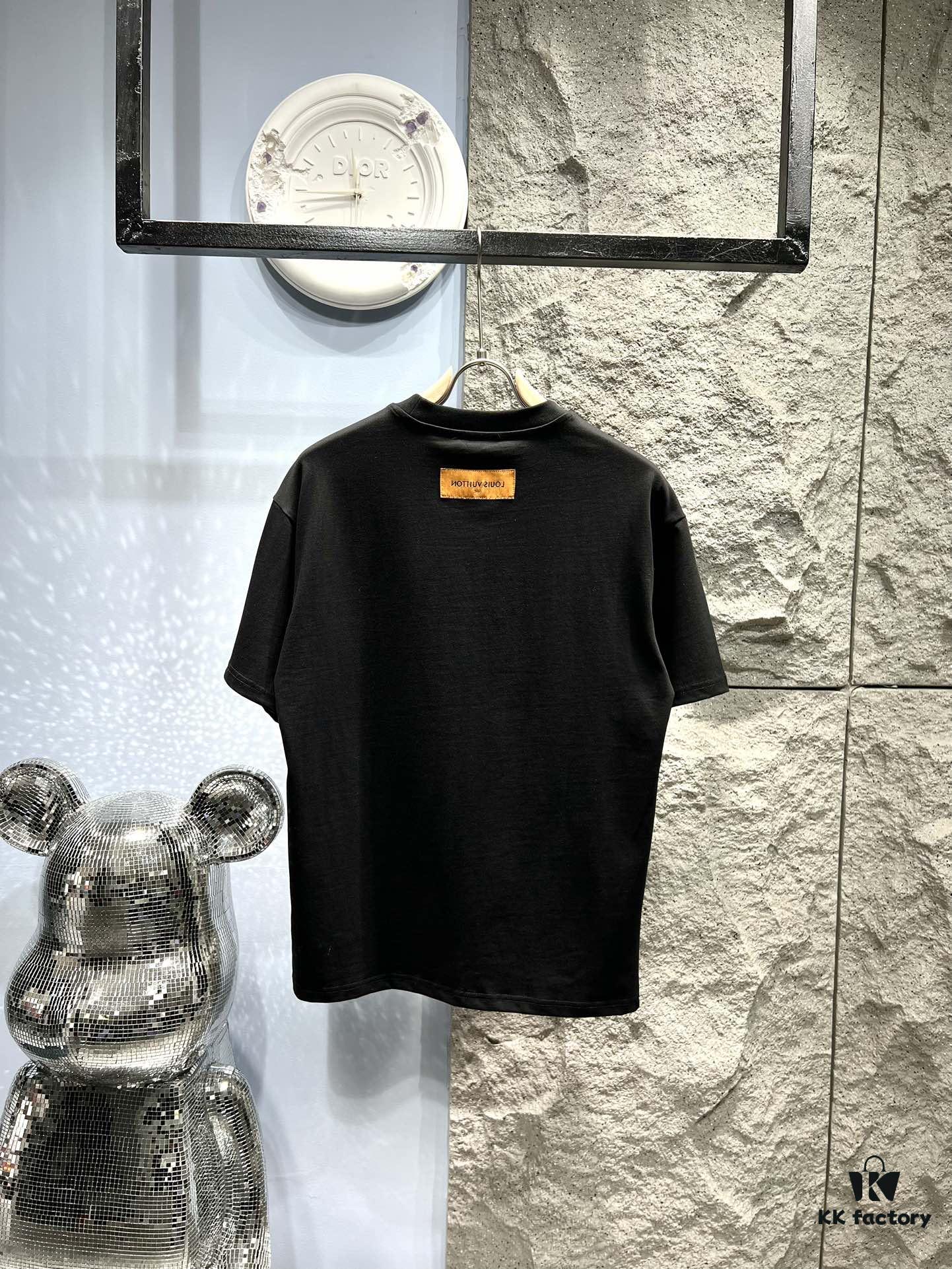 6931137b908475d562cd8fe1 Louis Vuitton Embroidered Logo Short Sleeve T-Shirt