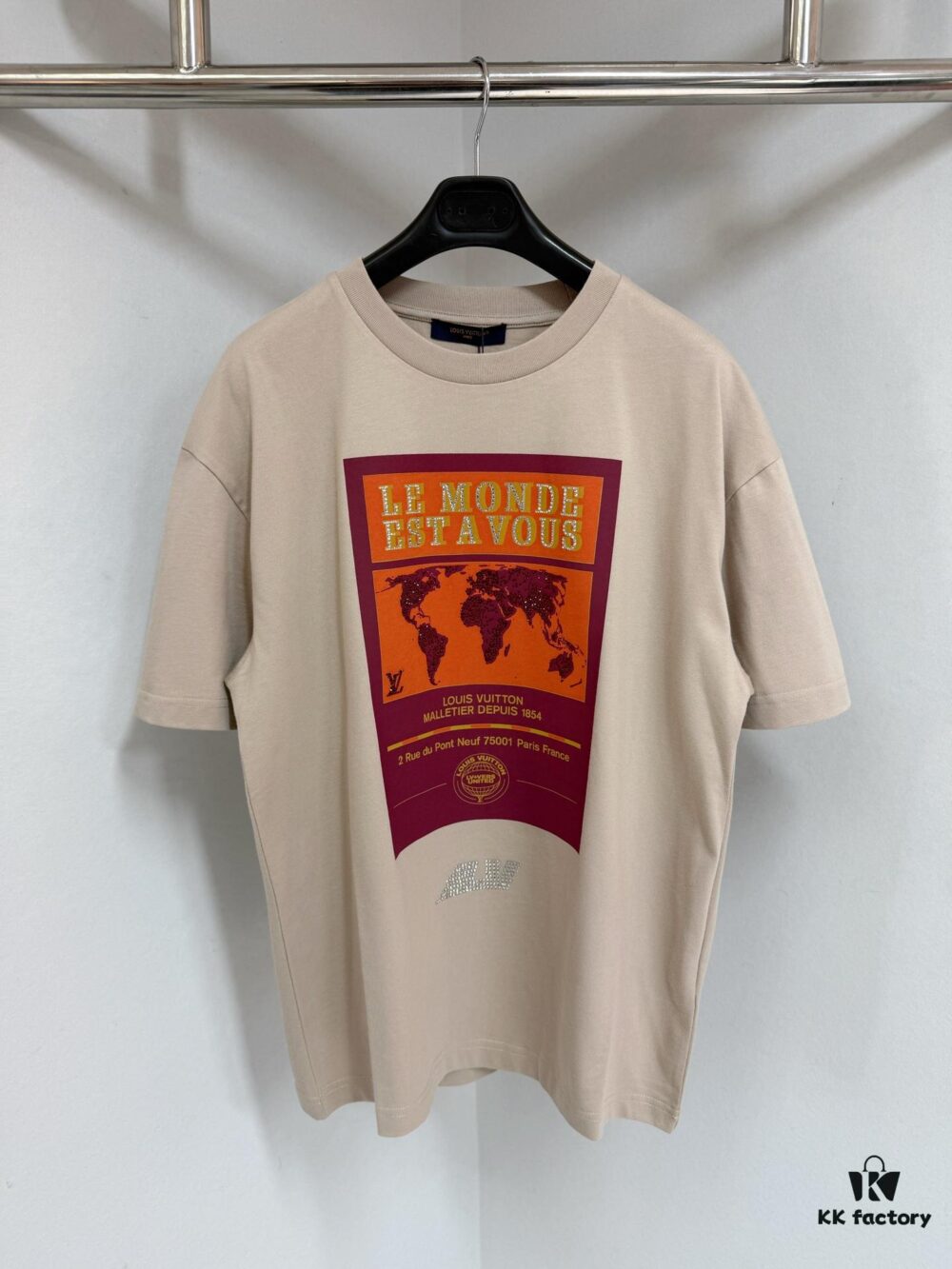 69311519908475d562cd902b 1V 25SS World Map Khaki Round Neck Rhinestone Embellished Short Sleeve T-Shirt