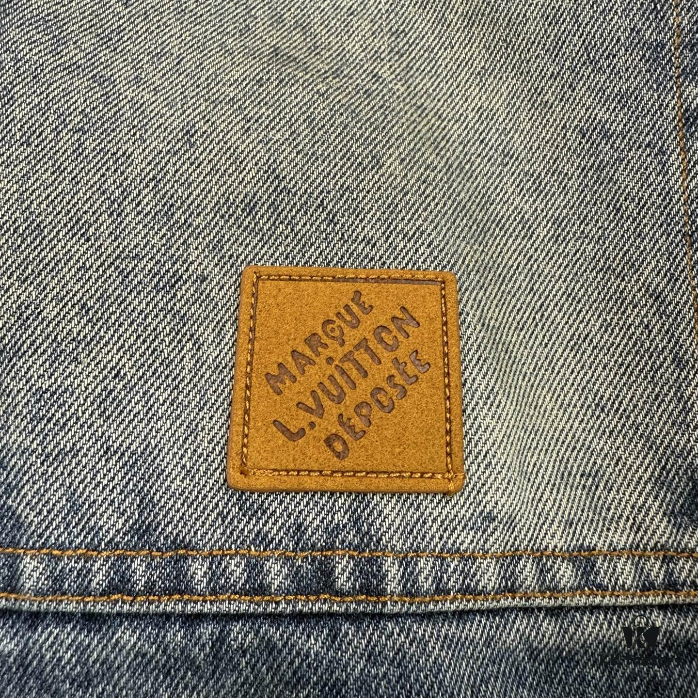 69311574908475d562cd9044 1V 25SS New Arrival Utility Shirt Crafted from Cotton Denim with Sun-Faded Effect for Spring/Summer 2025, Featuring a Left Chest Pocket with Marque L.Vuitton Déposée Suede Patch, Mother-of-Pearl Buttons and Rivets Exuding Refined Charm, Perfectly Paired with Matching Trousers