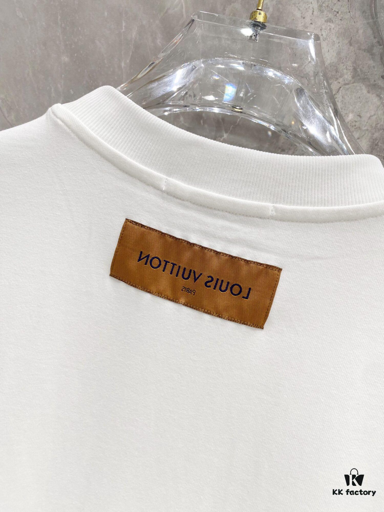 6931164c908475d562cd907e 1V 25SS Spring New Arrival T-Shirt! 260g High-Grammage Pure Cotton Fabric, Comfortable Wear. Simple Design, Fashionable and Trendy. Slightly Loose Fit, Casual and Comfortable, Suitable for Various Occasions. Whether Shopping, Gathering or Relaxing, This T-Shirt Adds Style and Personality to Your Look.