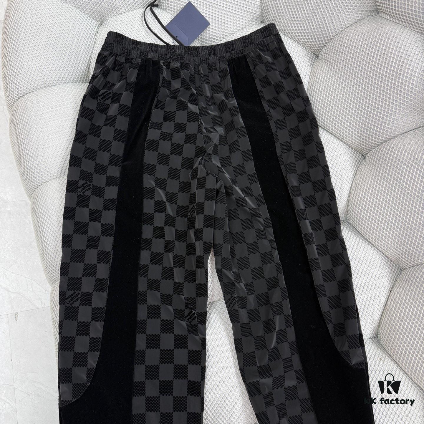693117ec908475d562cd90d0 1V 25ss New Arrival Track Pants Crafted from Lustrous Technical Fabric, Showcasing the 2025 Spring-Summer Runway Trend. Flocked Matte Damier Pattern Features the Marque L.Vuitton Déposée Logo, with Velvet Trims Adding Textural Depth, Perfectly Paired with Matching Top for a Sharp, Cohesive Look