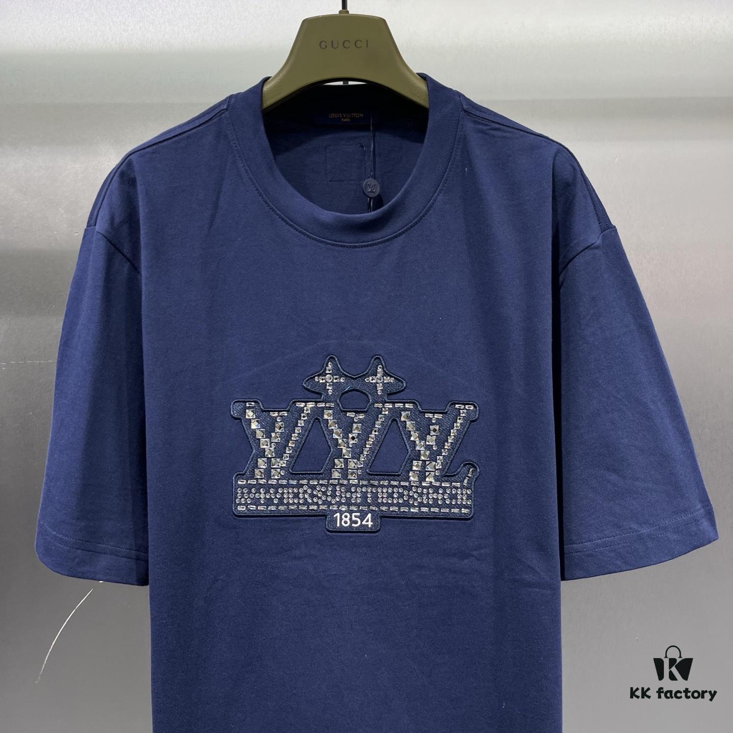 6931181d908475d562cd90dd New Limited Edition Short Sleeve with Rhinestone Logo, Full Size Range from S to XL