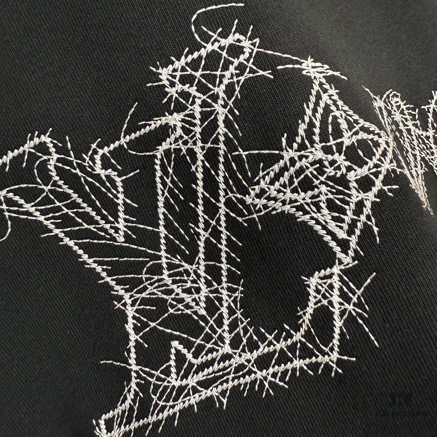 69311863908475d562cd90f7 1V 25 Heavy Embroidery T-Shirt, A True Favorite, 100% Cotton 300g Double Yarn Fabric, Imported Machine Sanskrit Letter Embroidery, Laser Cut Edge, Exquisite Craftsmanship and Soft Texture