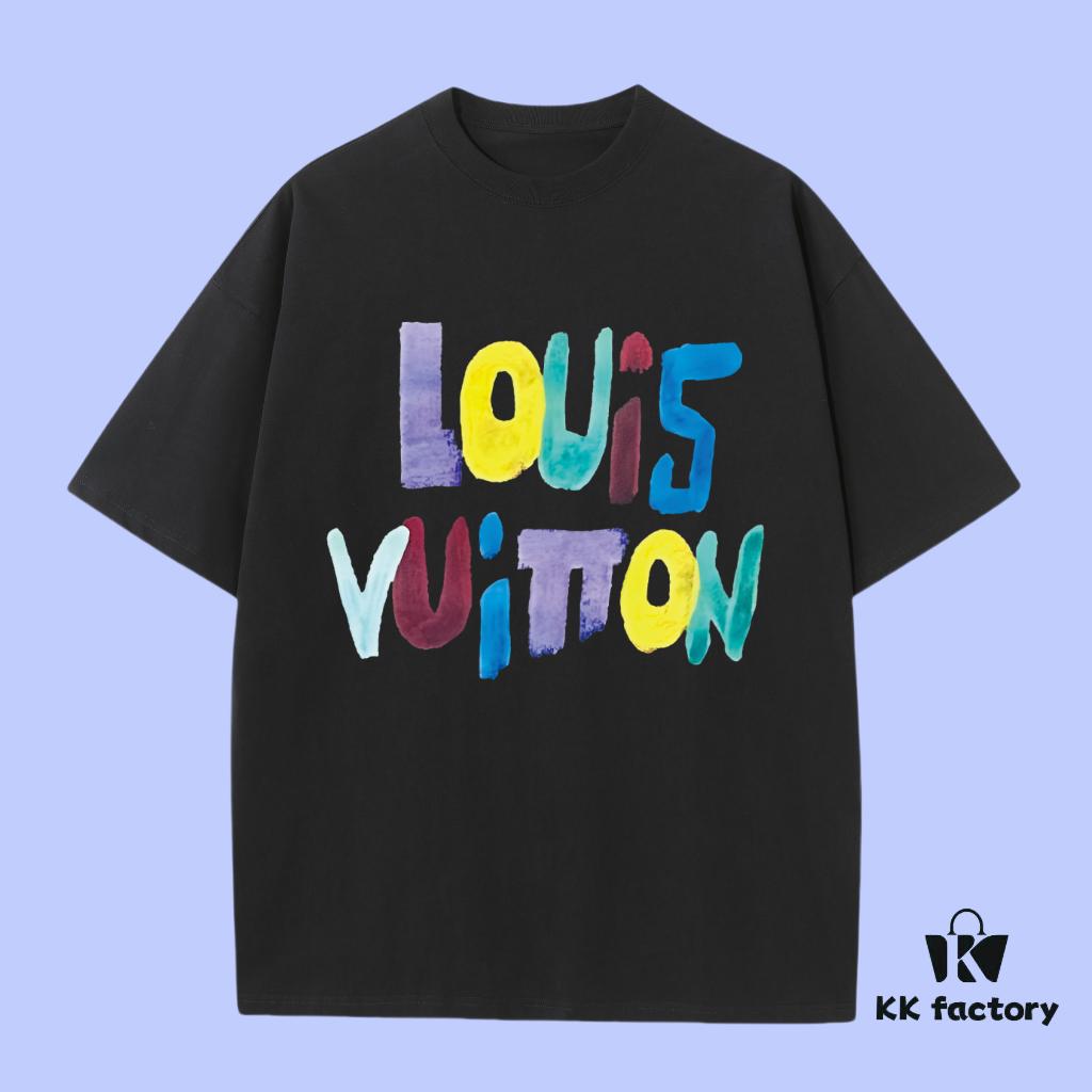 69311a49908475d562cd917d High-End Quality Louis Vuitton 2025 Fall Spring Collection Colorful Logo Short Sleeve T-Shirt, Distinct from Regular Print, Crafted in 270G 32-Ne 100% Cotton Double-Yarn Fabric, Relaxed Unisex Fit