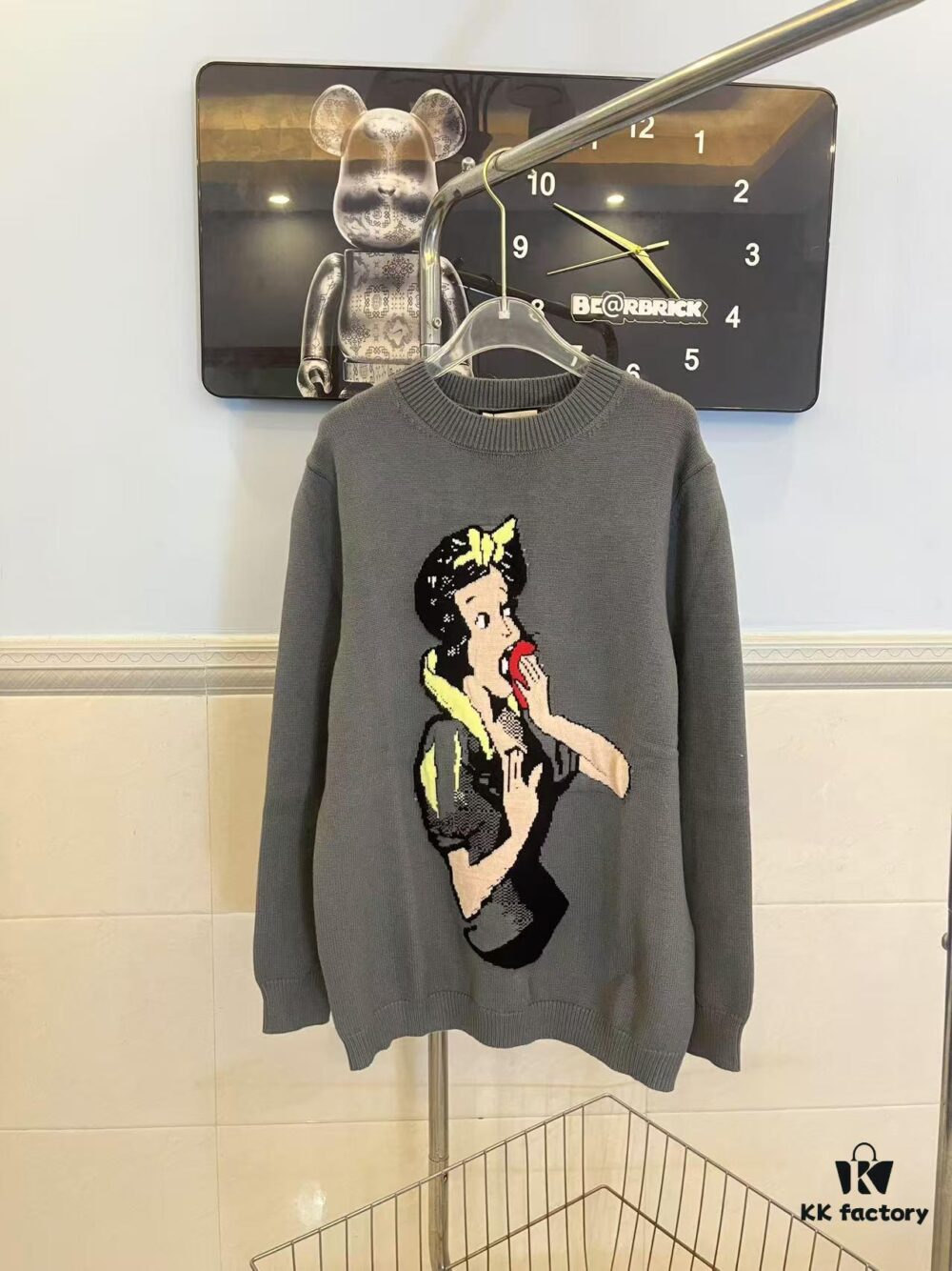 69311a84908475d562cd9188 GUCCI x Snow White Collaborative Cartoon Pattern Knit Sweater with Round Neck, Embroidered Back Design, Hand-beaded Craftsmanship