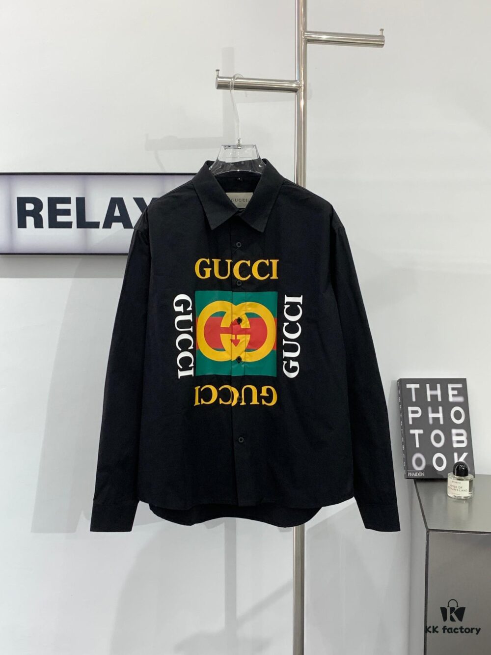 69311c06908475d562cd91fe New Gucci Red-Green Double Ring Print Checked Oversized Logo Button Shirt
