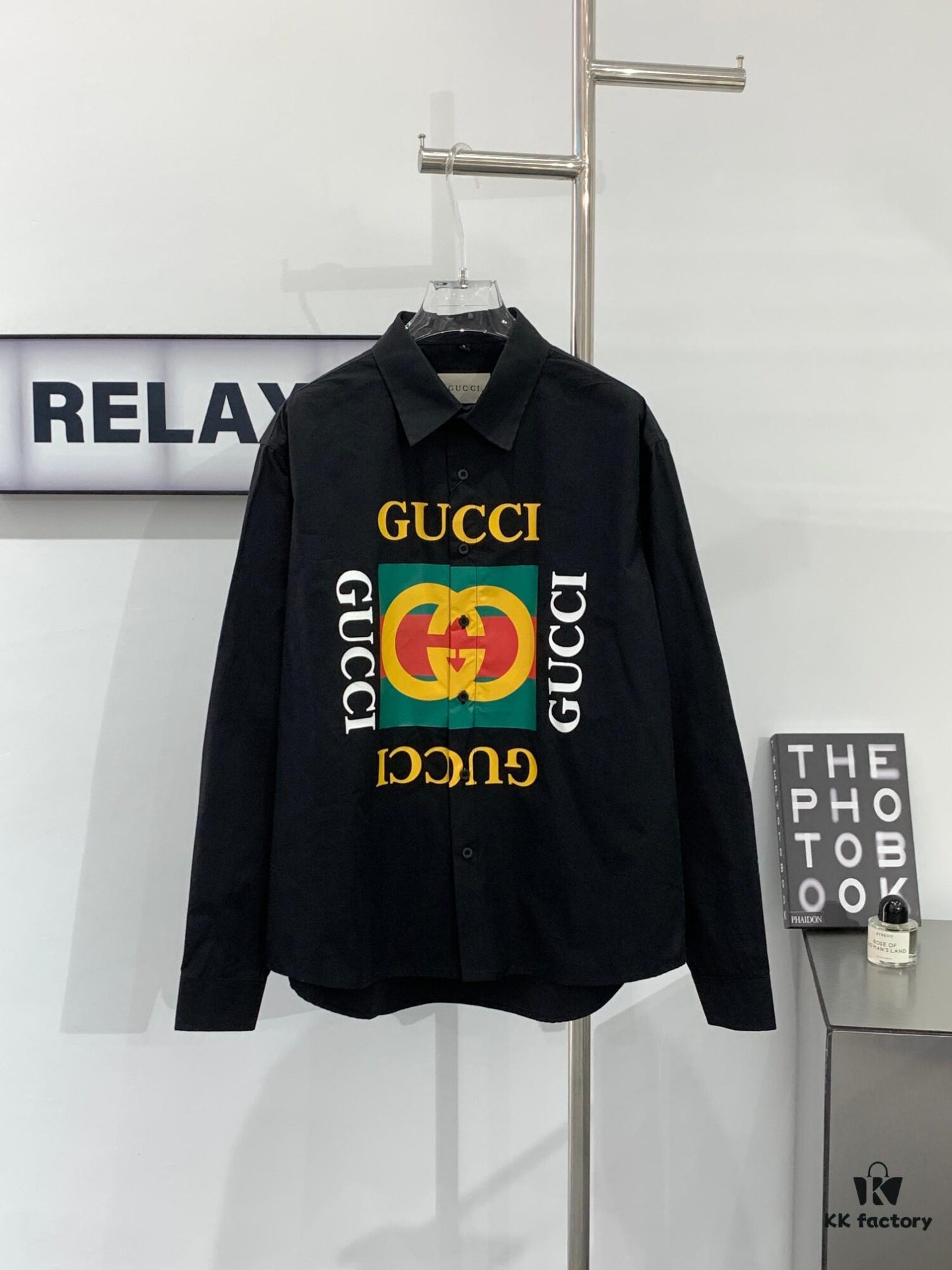69311c06908475d562cd91fe New Gucci Red-Green Double Ring Print Checked Oversized Logo Button Shirt