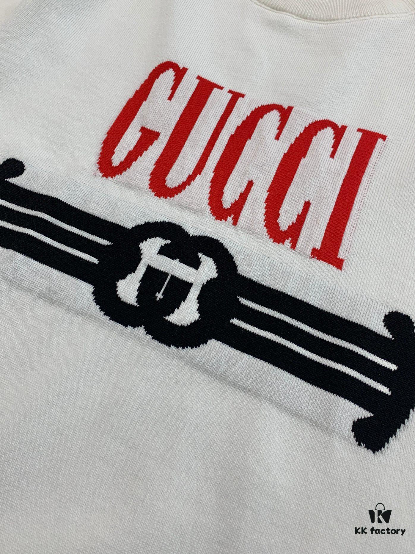 69311c98908475d562cd9229 New GUCCI Gucci Arrow Red Logo 2024 Spring and Summer Knitted Short-Sleeve Unisex Top