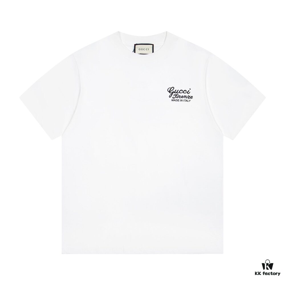 69311e4f908475d562cd929c GUCCI 25SS New Arrival Minimalist Logo Print Crew Neck Short Sleeve T-Shirt Unisex