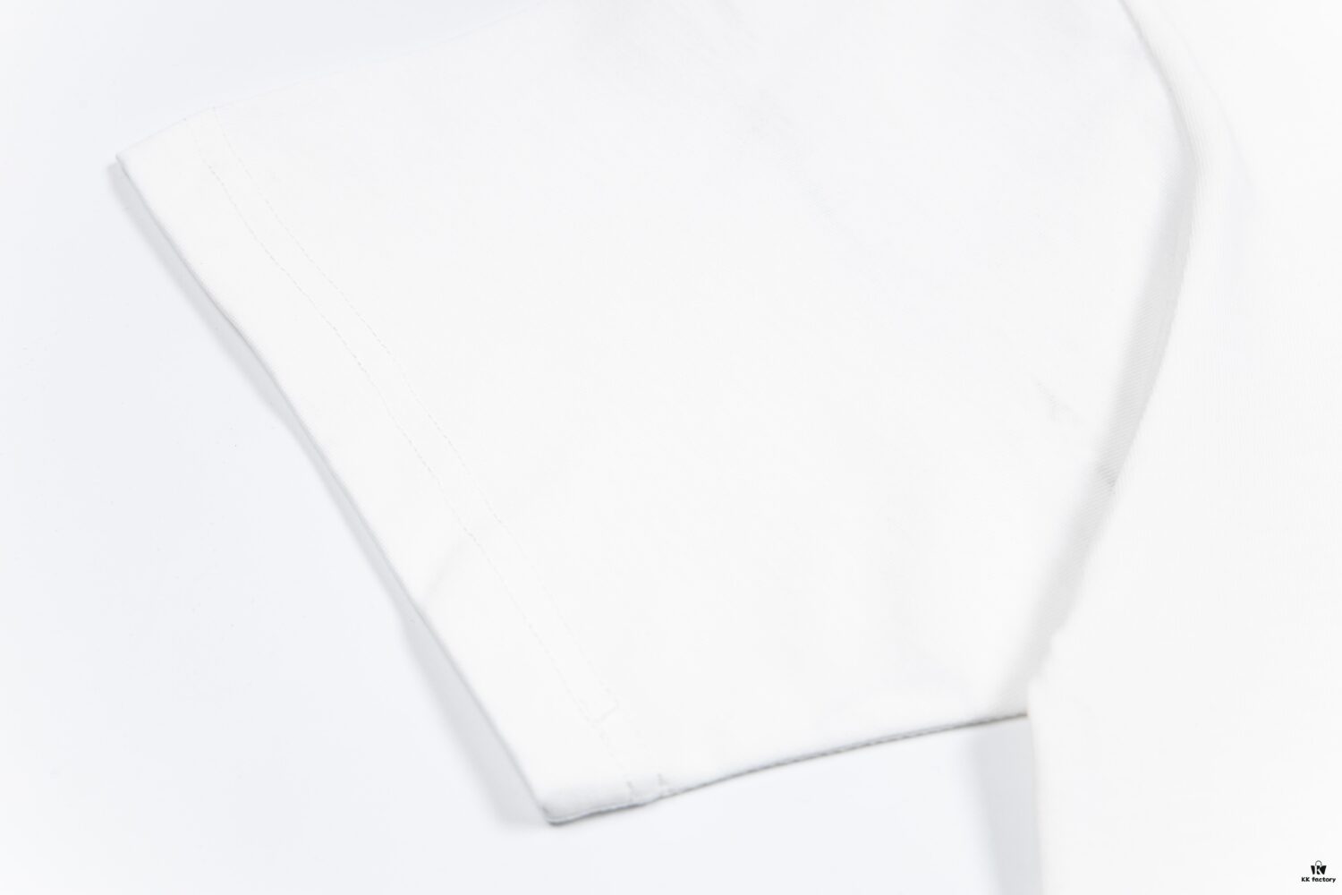 69311e78908475d562cd92a2 GUCCI 25SS New Arrival Minimalist Logo Print Crew Neck Short Sleeve T-Shirt Unisex