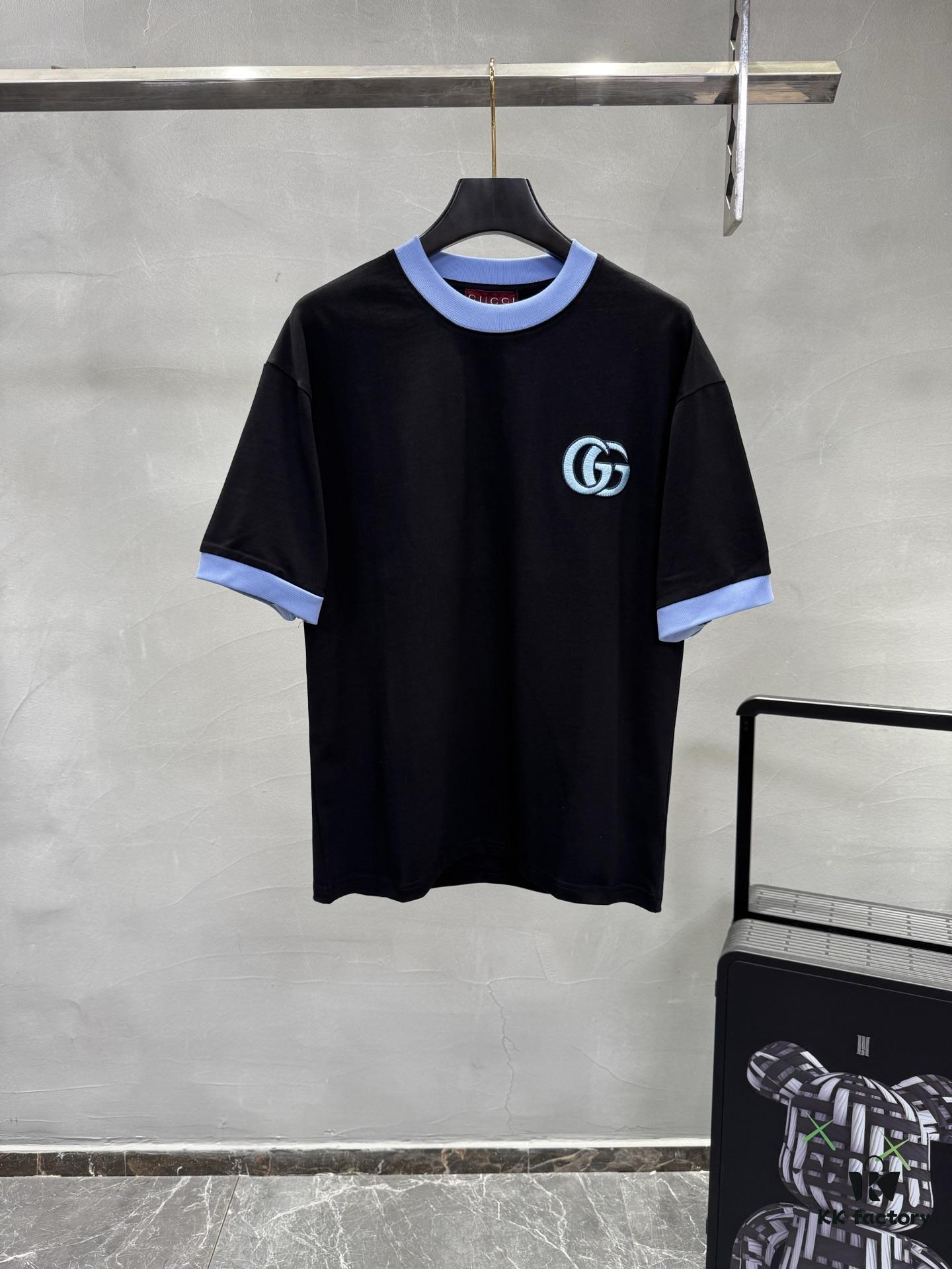 69311fad908475d562cd92e6 GUCCI 25SS New Arrival Round Neck T-Shirt! Custom GG 3D Embroidery Craftsmanship, Ribbed Blue Trims on Neck and Cuffs for a Youthful Look, Fashionable Color Matching, Stylish and Vibrant Overall Appearance. Made from 260g High-Quality Cotton for Exceptional Comfort and Soft, Premium Texture. Colors: Black, White. European Size: S, M, L, XL (Recommended Size M for Height 175cm / Weight 70kg)