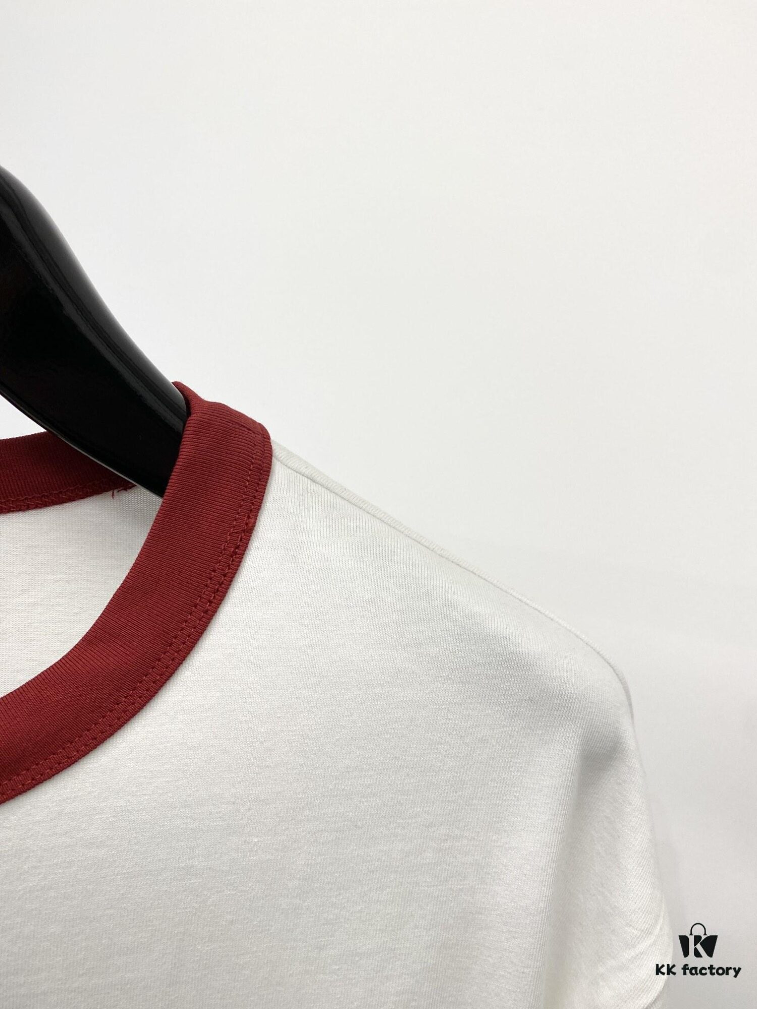 69311fc6908475d562cd92ef Gucci 2025 Latest Short-Sleeve T-Shirt, Stylish and Handsome with Exquisite Embroidered Logo on Chest, Simple and Versatile Design