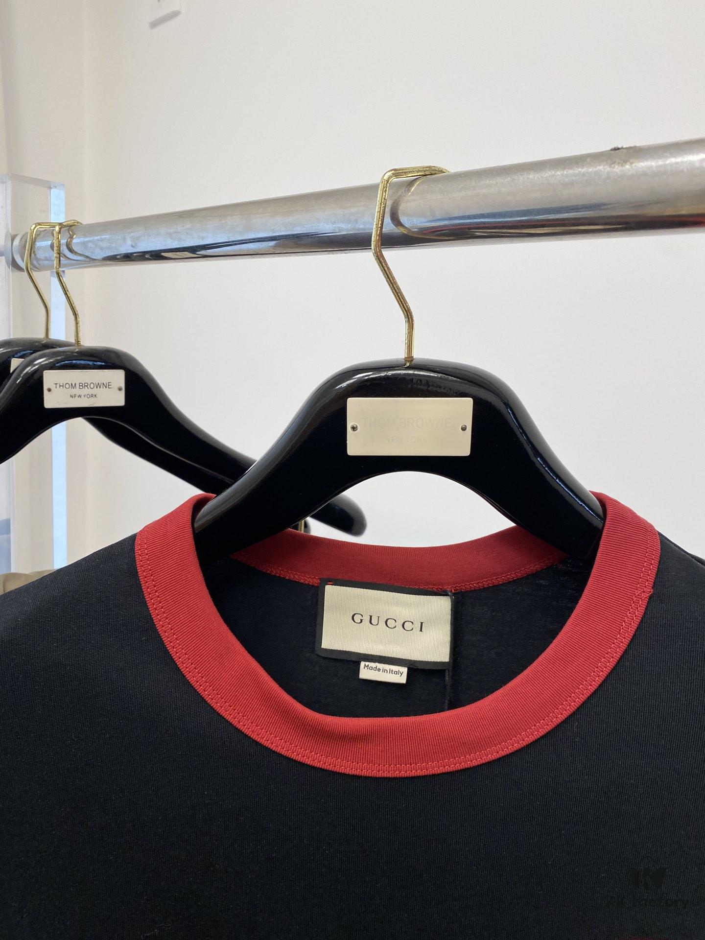 69311fe0908475d562cd92f9 Gucci, 2025 Latest Short-Sleeve T-Shirt, Stylish and Handsome with Exquisite Embroidered Logo on Chest, Simple and Versatile Design