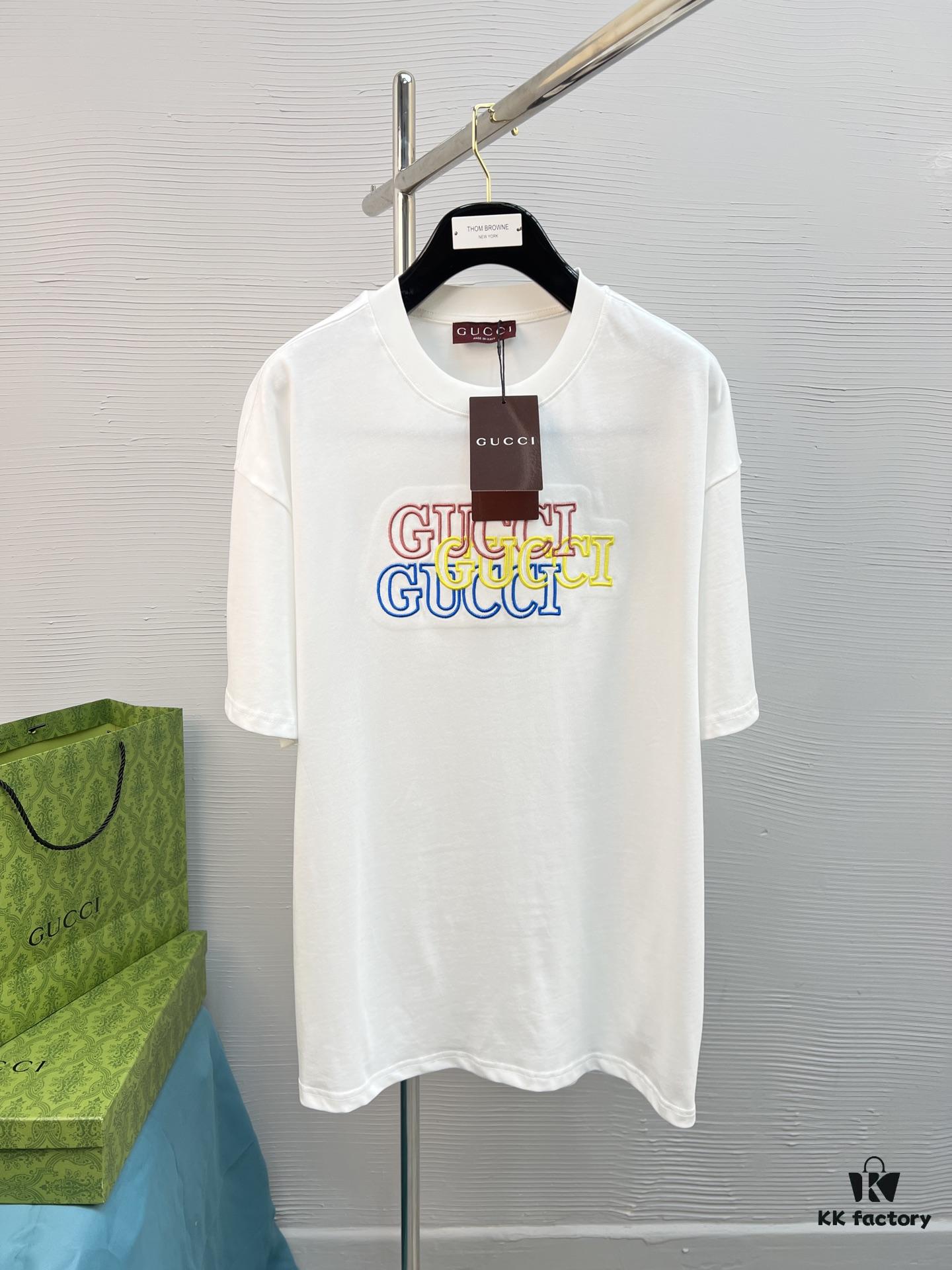 GUCC 25SS Spring/Summer T-Shirt! Black and White Printed Crew Neck Short Sleeve Tee!