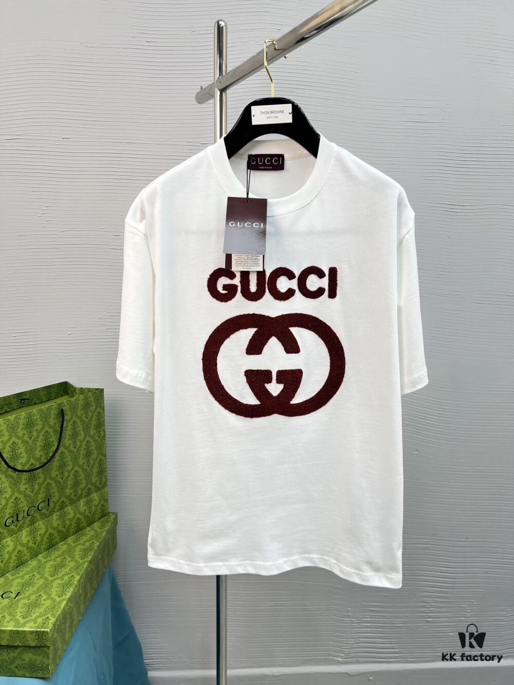 6931205b908475d562cd931e High-Quality GUCCI 25SS Classic Color T-Shirt New Arrival! Youthful and Vibrant Design! Featuring the Latest Teddy Bear Collection with Premium Printing Technology, Strong Three-Dimensional Color Gradient, Made from 280g Pure Cotton Fabric – Soft, Comfortable, Perfect Match with Jeans, Chinos, or Shorts for Spring and Summer