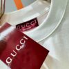 Gucci 2025 Spring/Summer New Short Sleeve T-Shirt! Runway Pattern Fashion Casual Tee with Signature Logo Design! Premium 100% Cotton Fabric, Soft and Skin-Friendly Texture, Exceptionally Comfortable and Breathable Wear. Unisex Couple Style Offering a Fresh Fashion Vibe, Distinguishing from Market Versions with Complete Triple Labels. High-End Collection, Unisex Sizing.