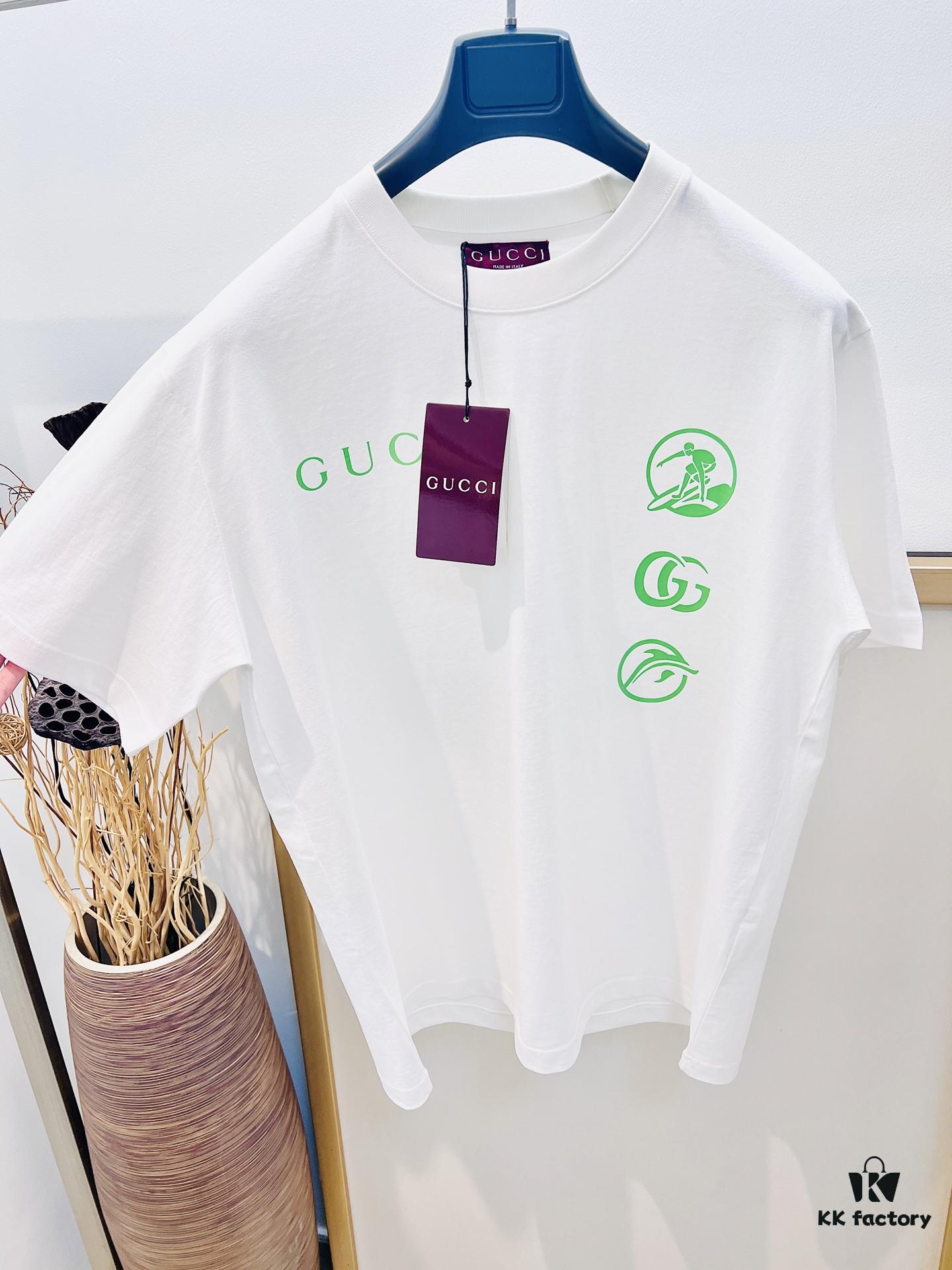 6931242c908475d562cd942f Gucci 2025FW Spring-Summer Oversized Cotton Knit T-Shirt with Gucci Logo Print and Surfer Graphic, Heavyweight Short-Sleeve Tee