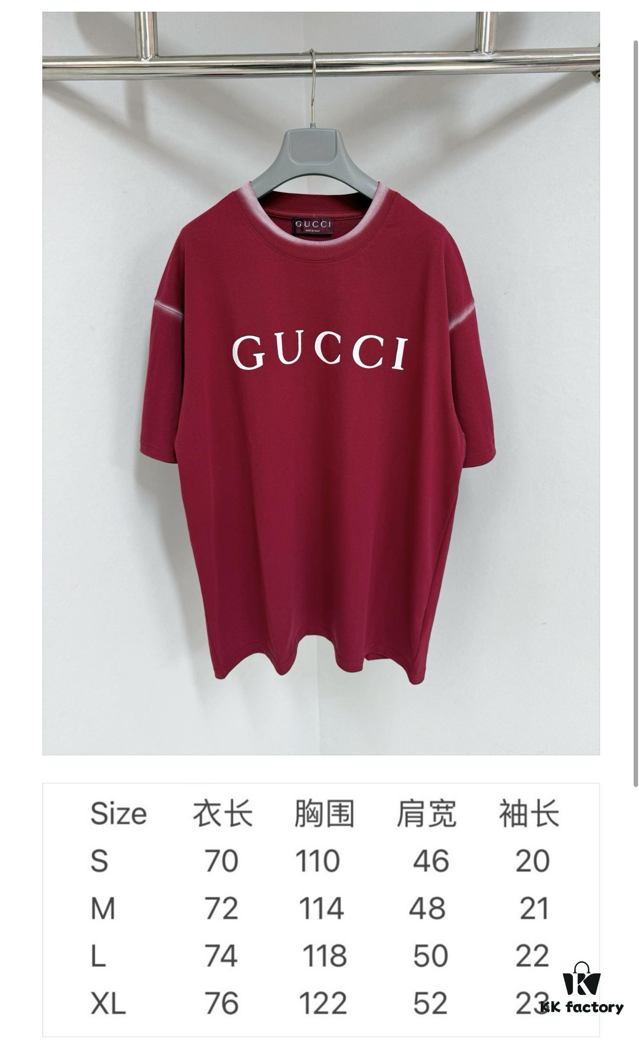 6931249b908475d562cd944d GUCCI 25SS Gucci Printed Cotton Knit T-Shirt Short Sleeve Classic Letter with Spray-Painted Detail on Collar and Sleeves