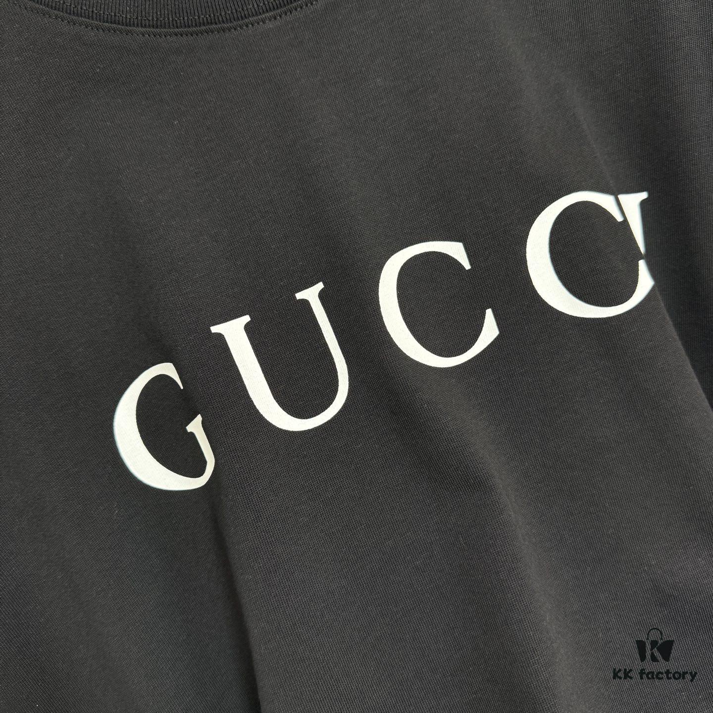 693124ac908475d562cd9452 GUCCI 25SS Gucci Printed Cotton Knit T-Shirt Short Sleeve with Classic Letter Logo, Spray-Painted Detail on Collar and Sleeves