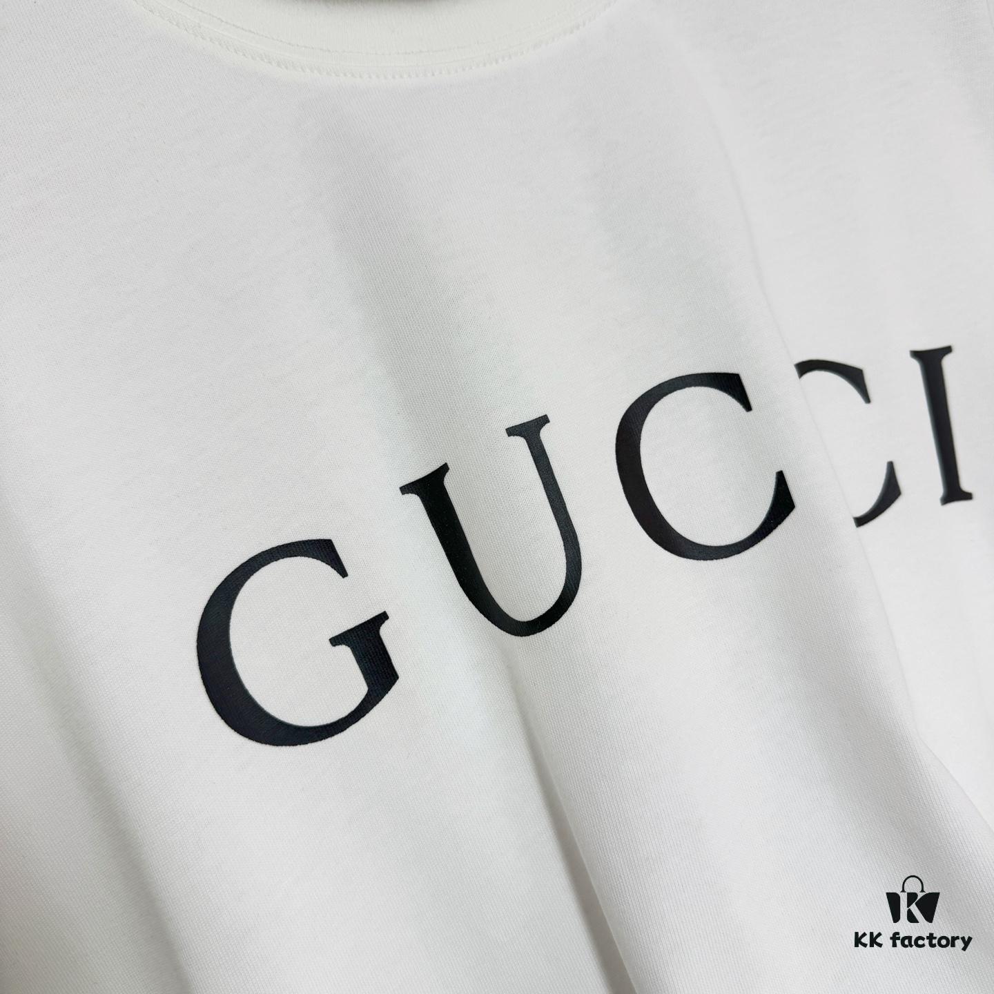 693124cc908475d562cd945c GUCCI 25SS Gucci Printed Cotton Knit T-Shirt Short Sleeve Classic Letter with Spray Paint Decoration on Collar and Sleeves