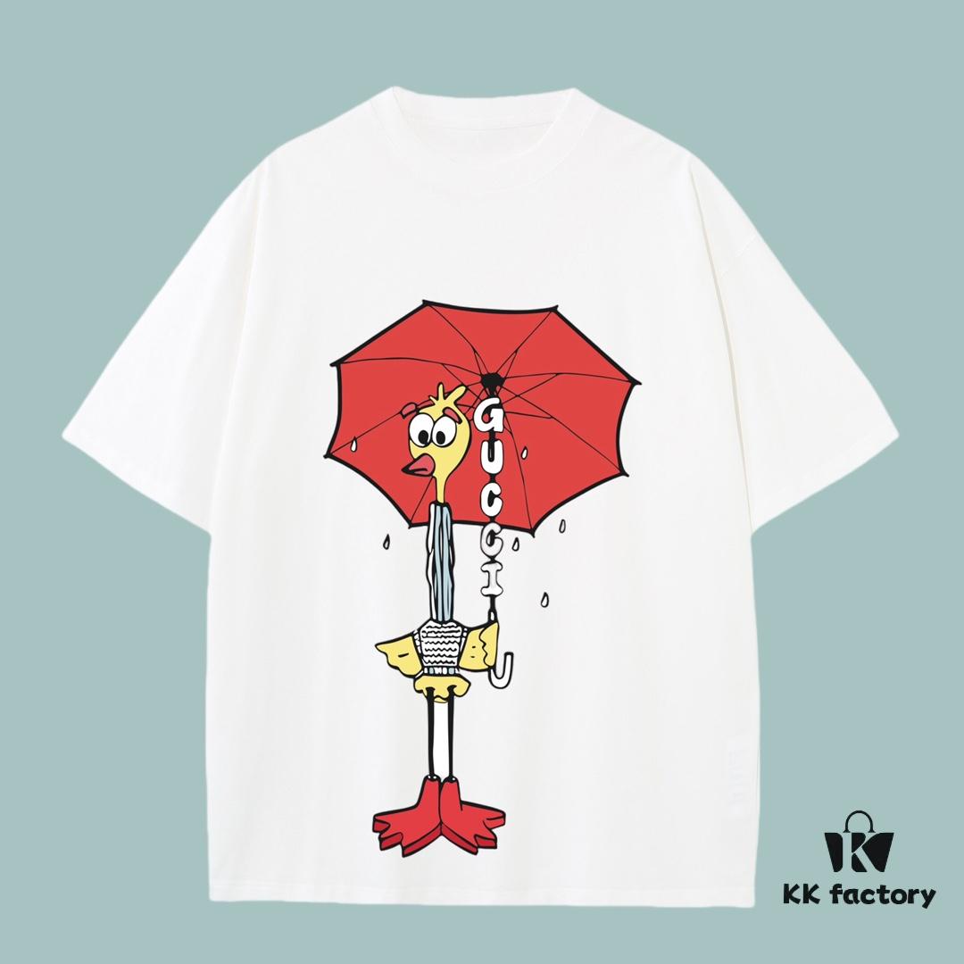 69312538908475d562cd947a GUCCI 2025 Fall Spring-Summer Collection Duck with Umbrella Short Sleeve T-Shirt Premium Quality Specialty Woven 270G 32-Count Double-Yarn Pure Cotton Fabric Relaxed Fit Unisex