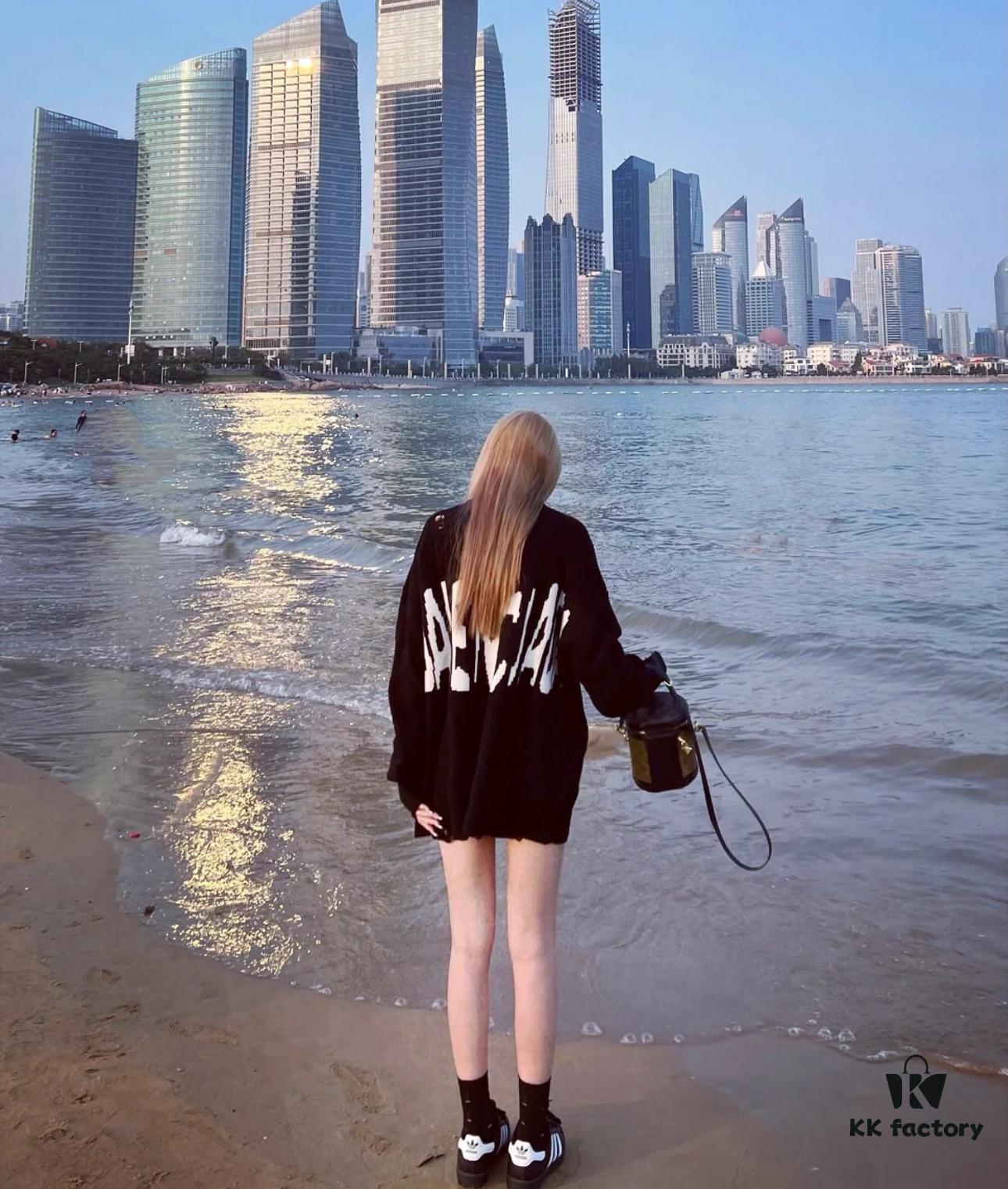 69312ac4908475d562cd9600 GUCCI X BALENCIAGA Collaboration Aria Series Hip-Hop Graffiti Style Winter 2022 New Arrival