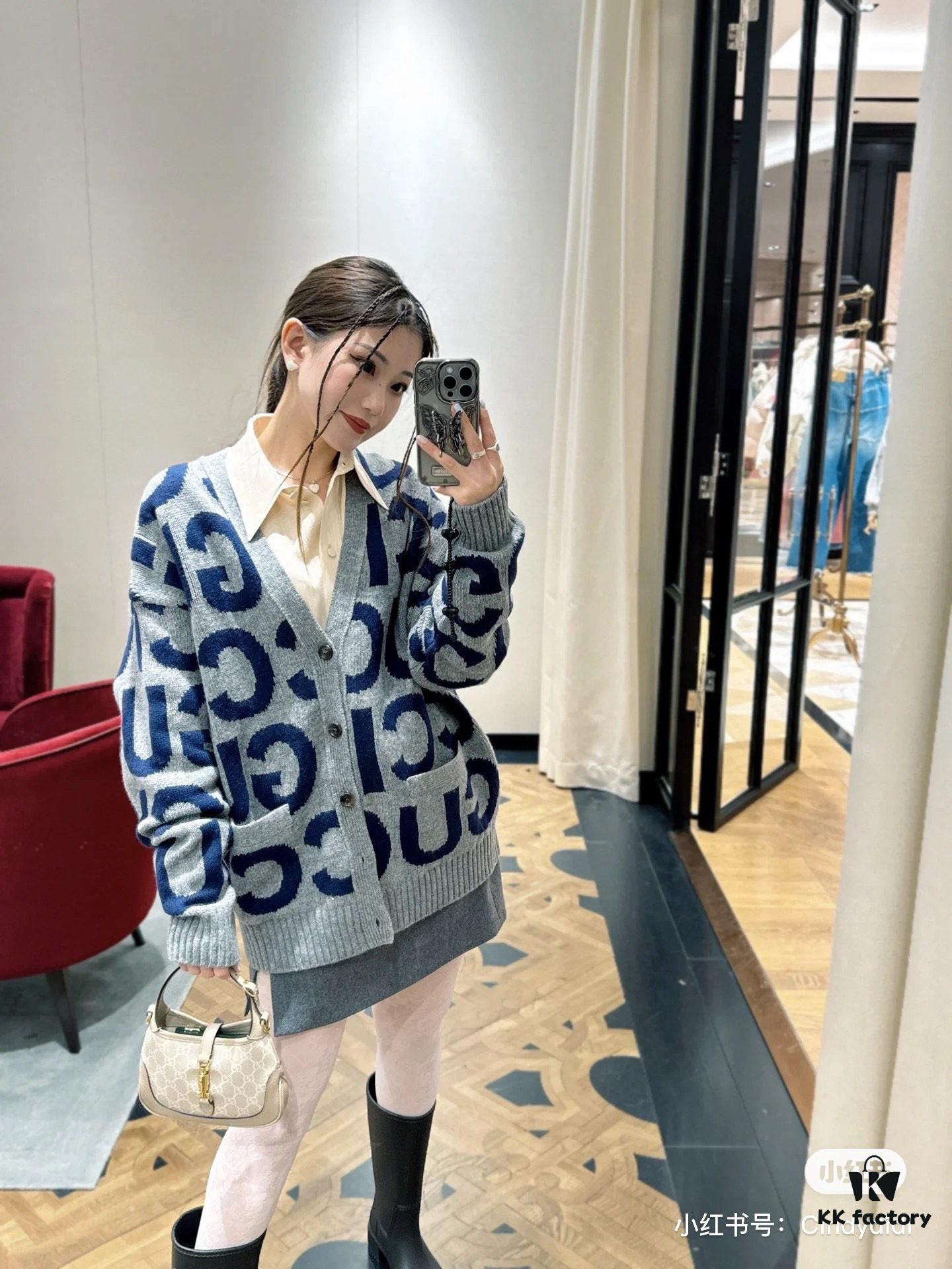 69312b18908475d562cd9618 GUCCI Wool-Blend Knit Polo Collar Cardigan with Double G Logo Unisex