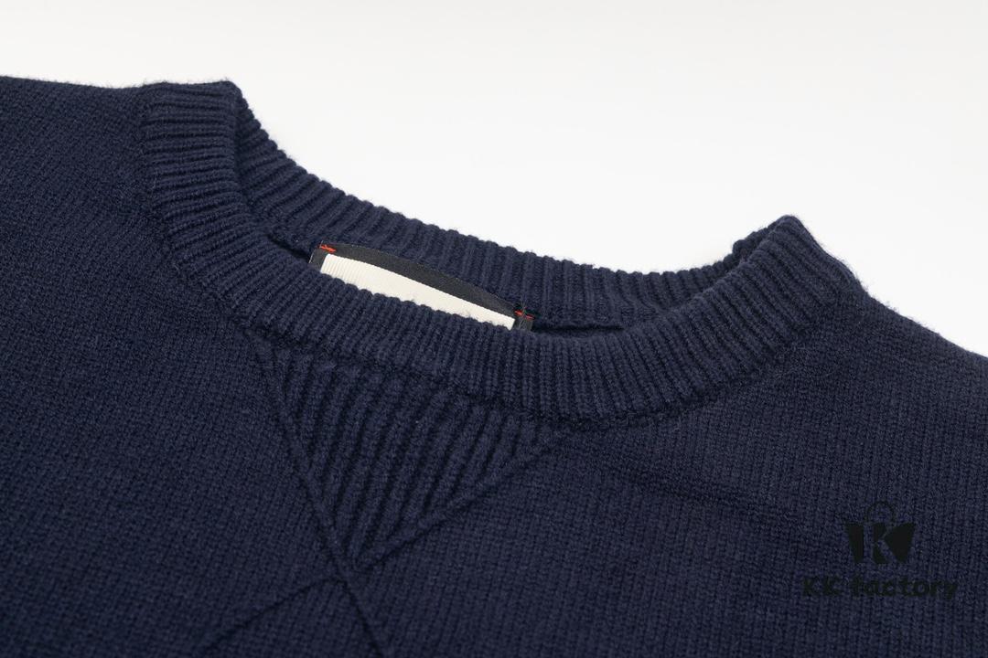 69312ccc908475d562cd969b GUCCI Cropped Jacquard Knit Turtleneck Sweater, Autumn/Winter Must-Have, High-Density Wool Blend, Premium Craftsmanship, Perfect Fit, Full Set Accessories Included