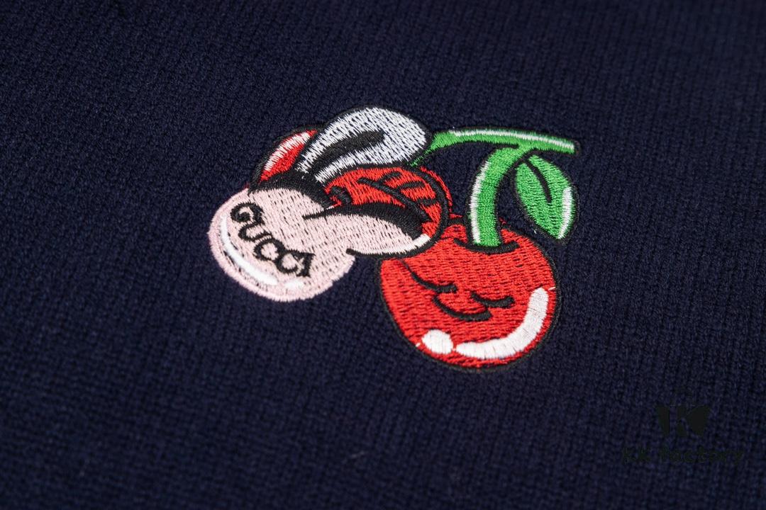 69312ccc908475d562cd969c GUCCI Cropped Jacquard Knit Turtleneck Sweater, Autumn/Winter Must-Have, High-Density Wool Blend, Premium Craftsmanship, Perfect Fit, Full Set Accessories Included