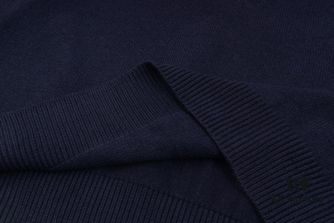 69312cd7908475d562cd969f GUCCI Cropped Jacquard Knit Turtleneck Sweater, Autumn/Winter Must-Have, High-Density Wool Blend, Premium Craftsmanship, Perfect Fit, Full Set Accessories Included