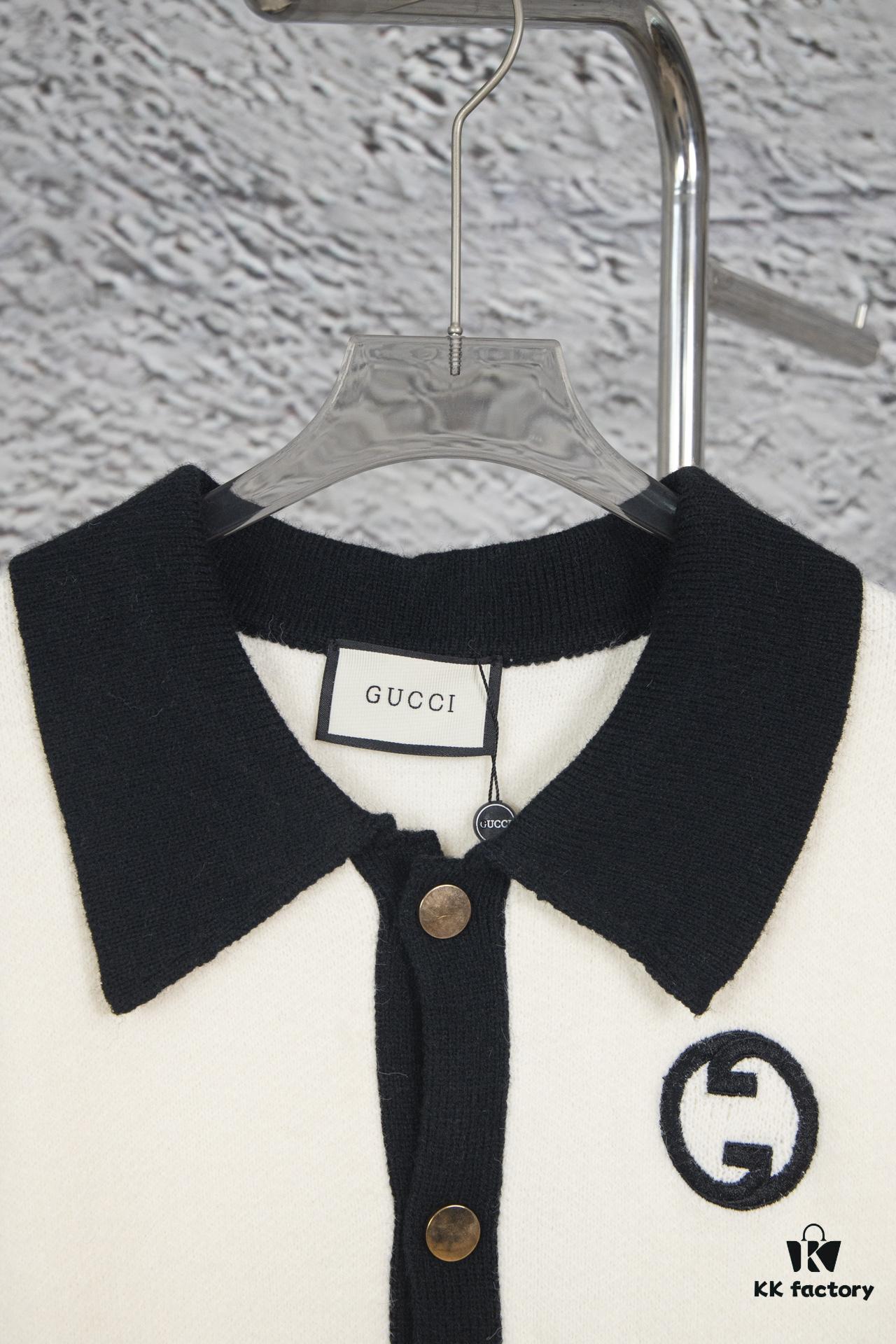 69312d04908475d562cd96ac GUCCI Color-Block Button Knit Coat Made of High-End Wool Material