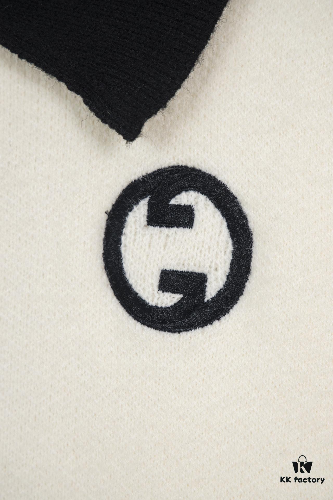69312d05908475d562cd96ad GUCCI Color-Block Button Knit Coat Made of High-End Wool Material