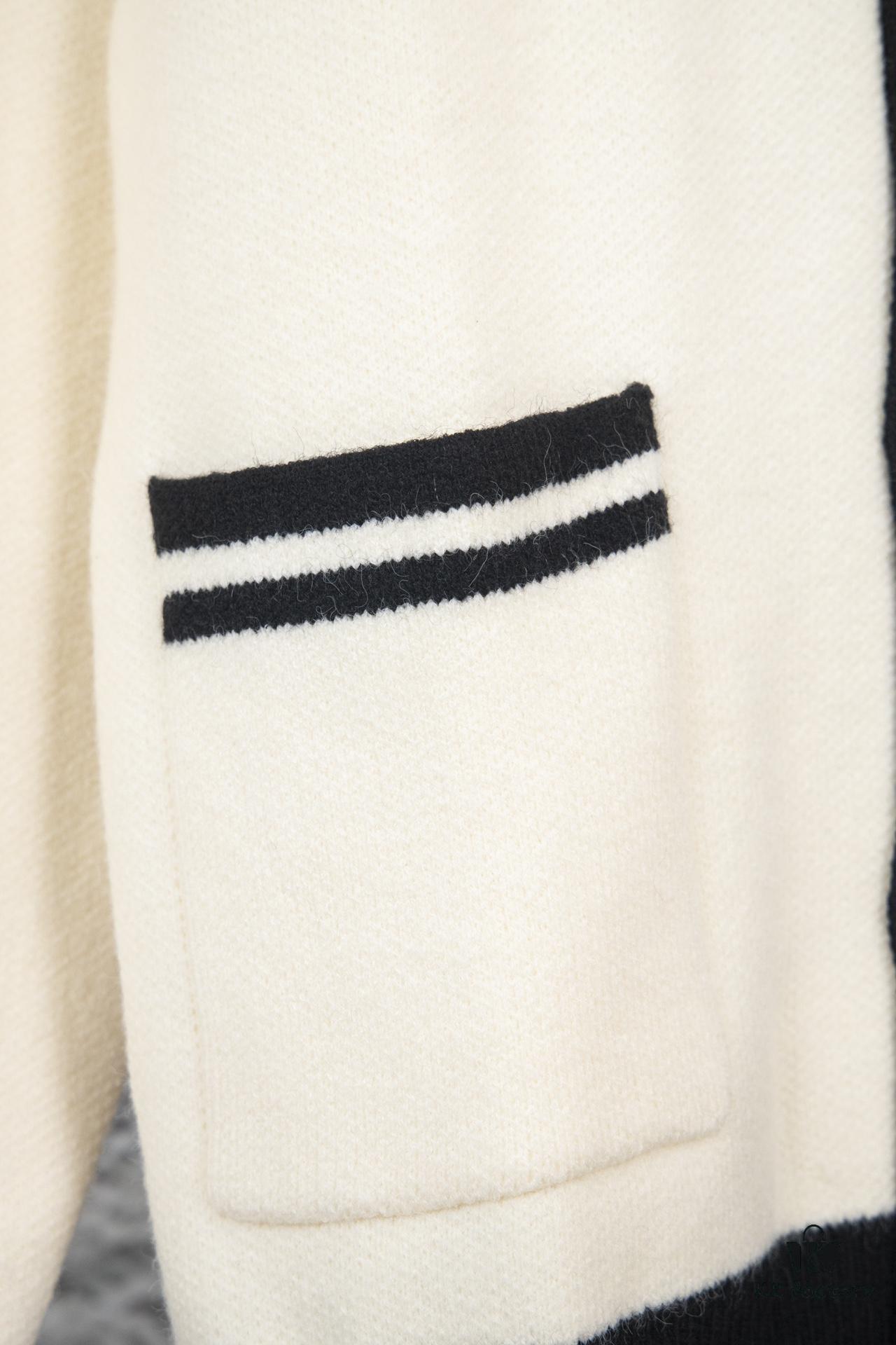 69312d0a908475d562cd96af GUCCI Color-Block Button Knit Coat Made of High-End Wool Material