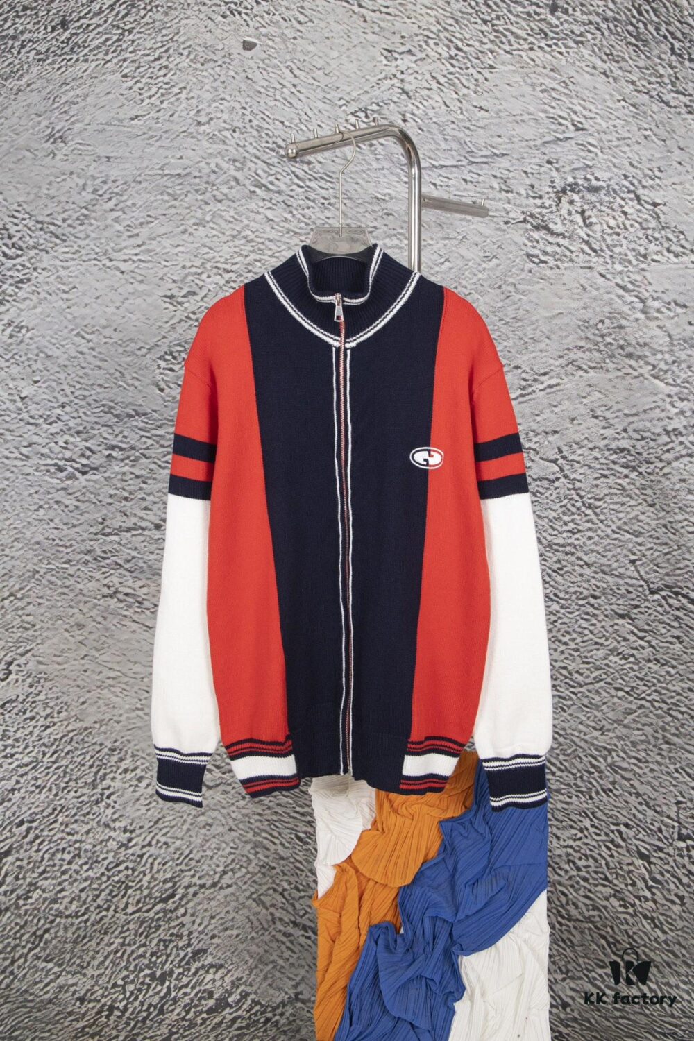 69312d31908475d562cd96c2 GUCCI Color-Block Knit Zip-Up Jacket with Quilted Design, High-Density Wool Blend, Unisex Style, Premium Craftsmanship