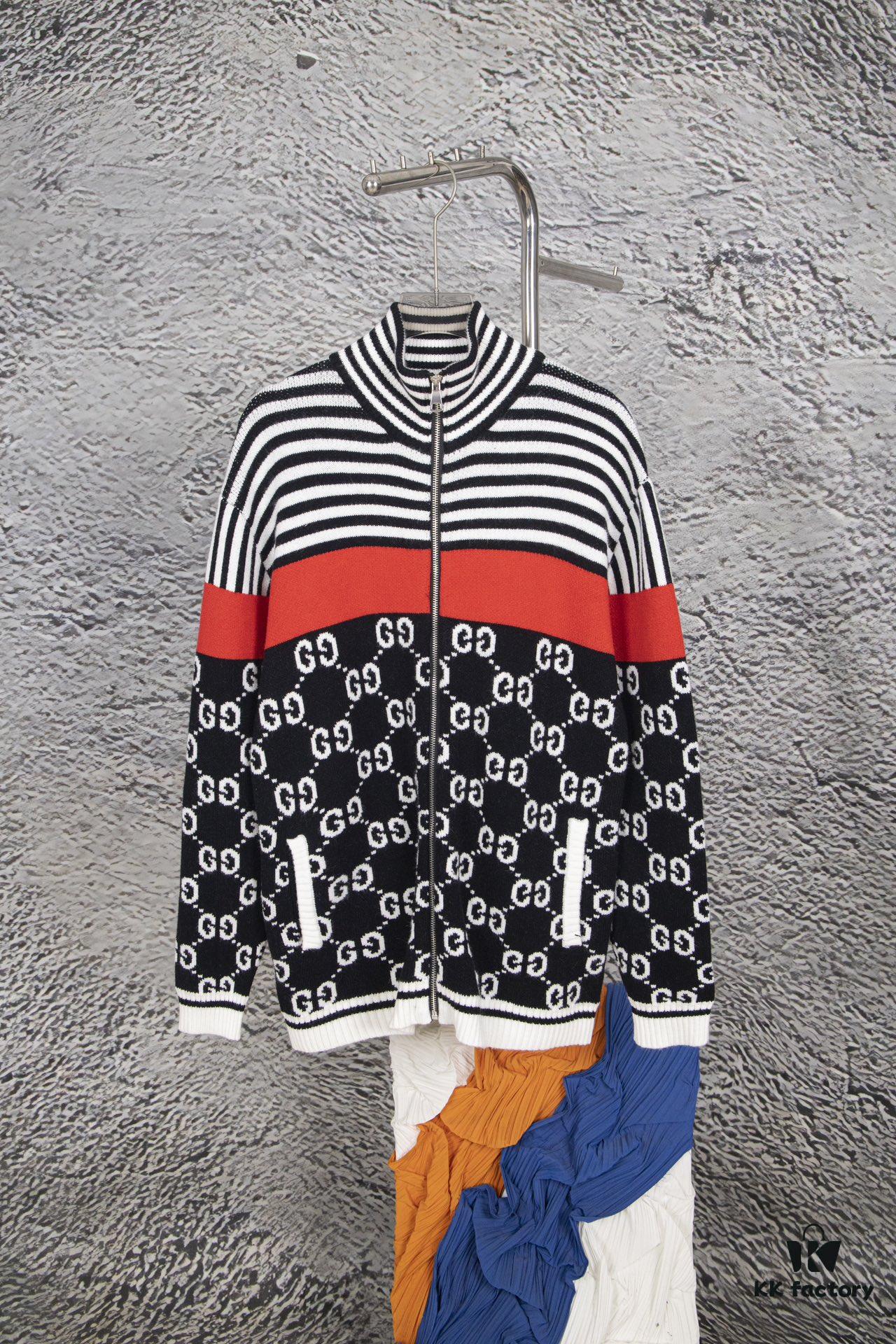 69312d92908475d562cd96dc GUCCI Color-Block Ribbed Knit Zip-Up Cardigan, Unisex Design, High-Density Wool Blend, Smooth and Soft Fabric, Premium Craftsmanship