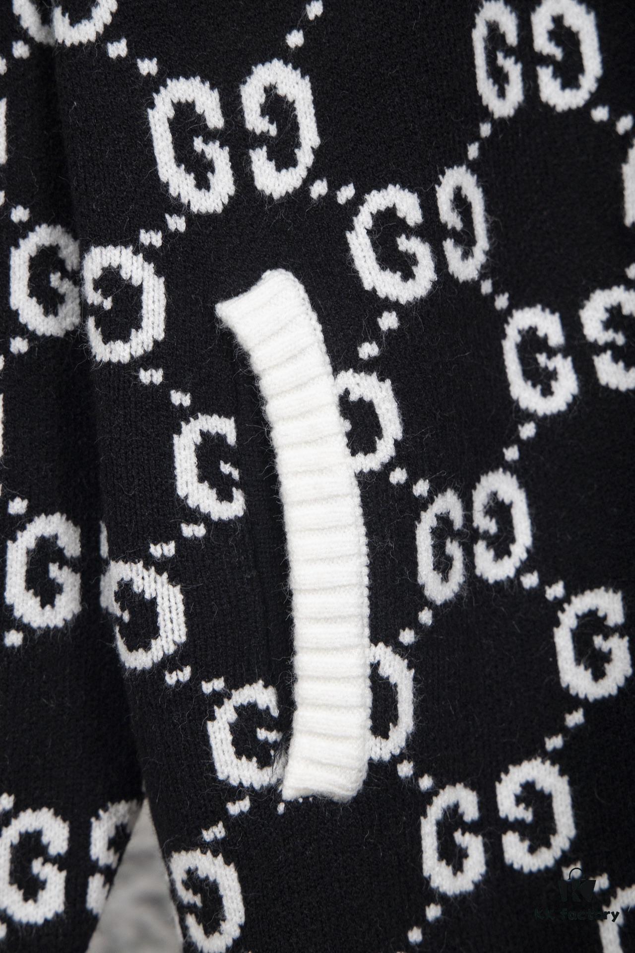 69312da2908475d562cd96e1 GUCCI Color-Block Ribbed Knit Zip-Up Cardigan, Unisex Design, High-Density Wool Blend, Smooth and Soft Fabric, Premium Craftsmanship