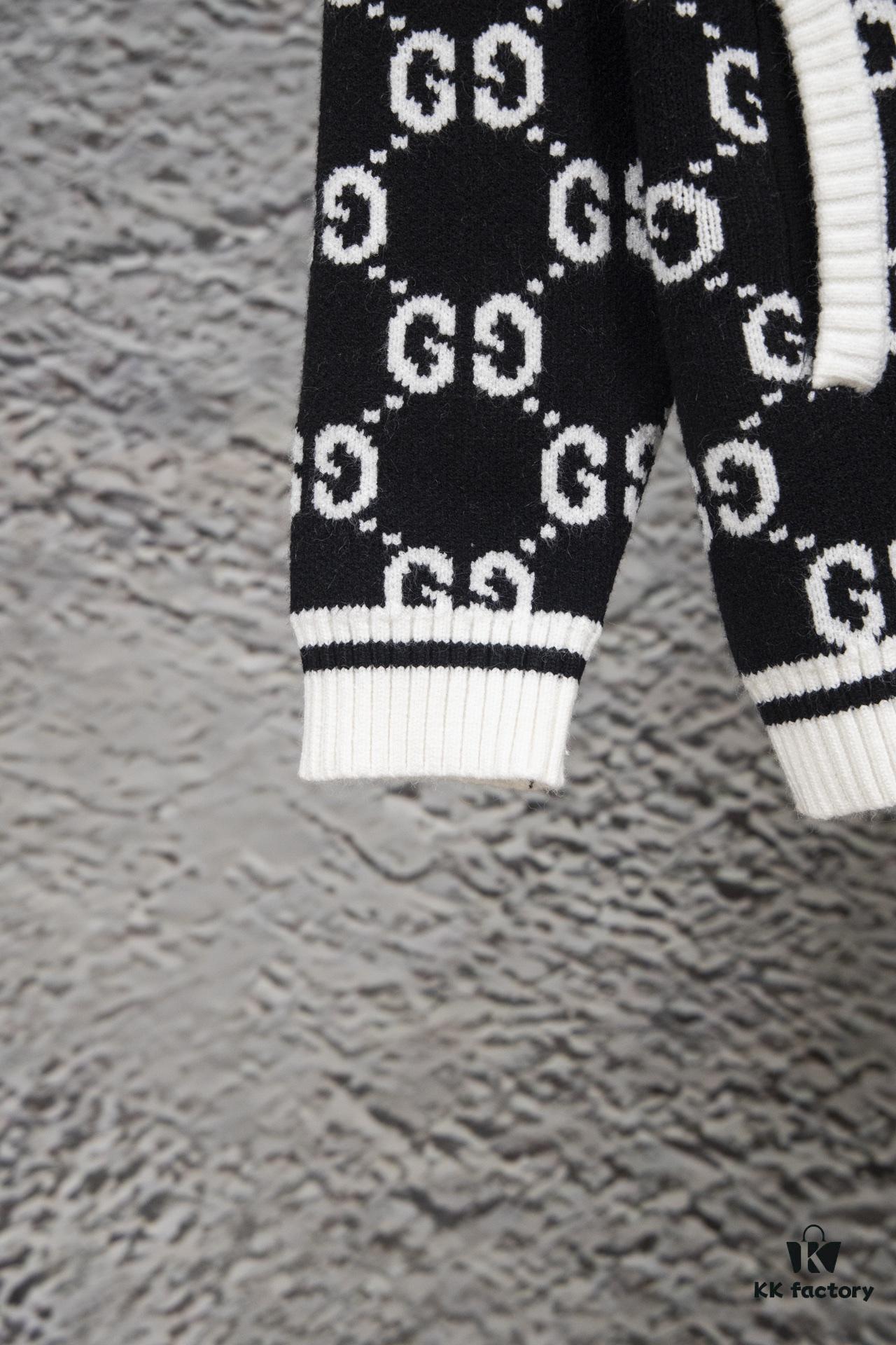 69312db4908475d562cd96e5 GUCCI Color-Block Ribbed Knit Zip-Up Cardigan, Unisex Design, High-Density Wool Blend, Smooth and Soft Fabric, Premium Craftsmanship