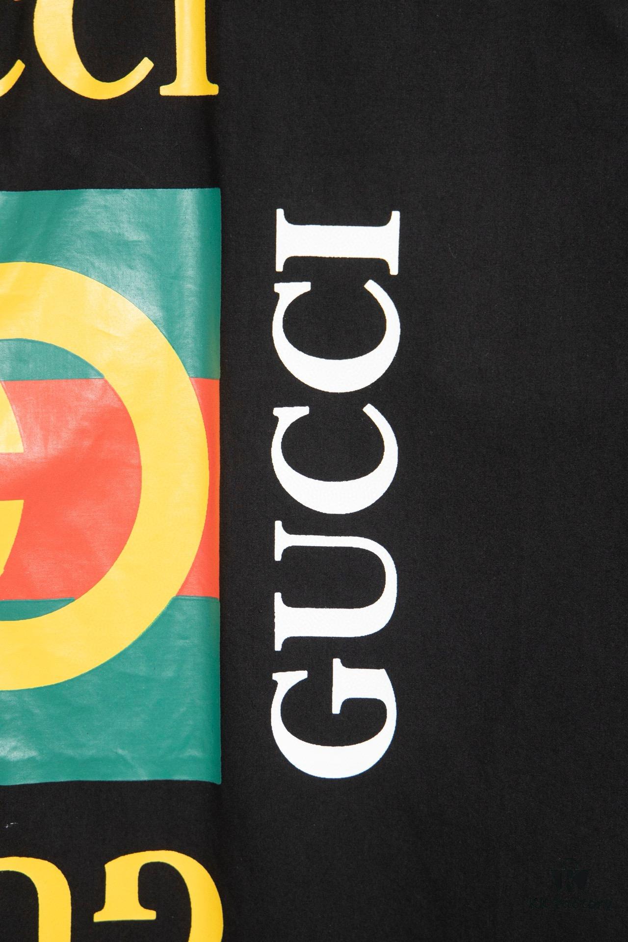 69312de3908475d562cd96f8 New Gucci Red-Green Double Ring Printed Logo Button-Up Shirt with Checkered Design
