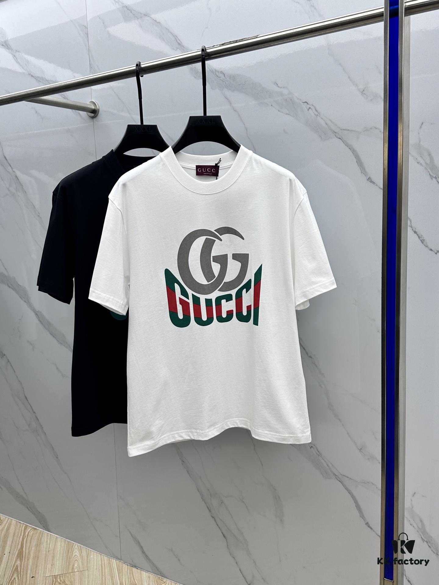 69312e2a908475d562cd9712 Gucci 2025FW Spring/Summer New Round Neck T-Shirt for Layering or Outerwear, 3D Logo Embossed Slightly Oversized Short-Sleeve Tee Made of 260g Reactive Cotton