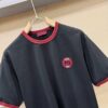 69312e9e908475d562cd9743 Gucci 2025 Spring/Summer New Short Sleeve T-Shirt! Runway-Inspired Fashion Casual Tee with Signature Logo Design! Premium 100% Cotton Fabric, Soft and Skin-Friendly Texture, Exceptionally Comfortable and Breathable Wear. Unisex Couple's Style Redefines Contemporary Fashion. Distinct from Market Versions, Complete with Three Authentic Labels, High-End Collection for Men and Women. Size: S to XL