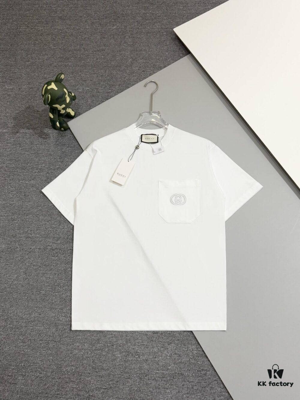 69312efa908475d562cd9762 Gucci Double G Embroidered Pocket Short-Sleeve T-Shirt Classic Versatile Youthful Style