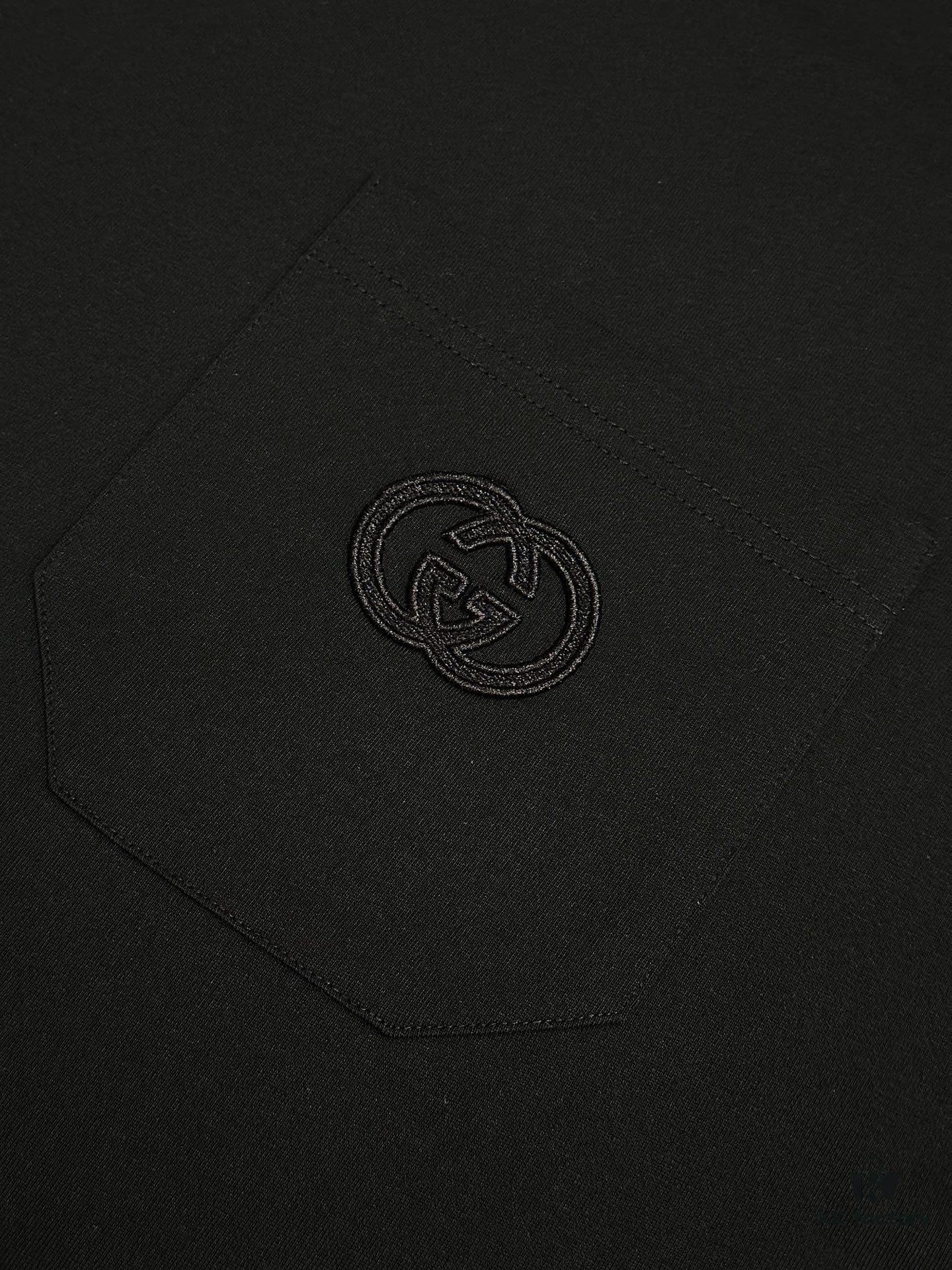 69312f5d908475d562cd9777 Gucci Classic Short-Sleeve T-Shirt with Double G Embroidered Patch and Pocket, Timeless Versatile Youthful Design