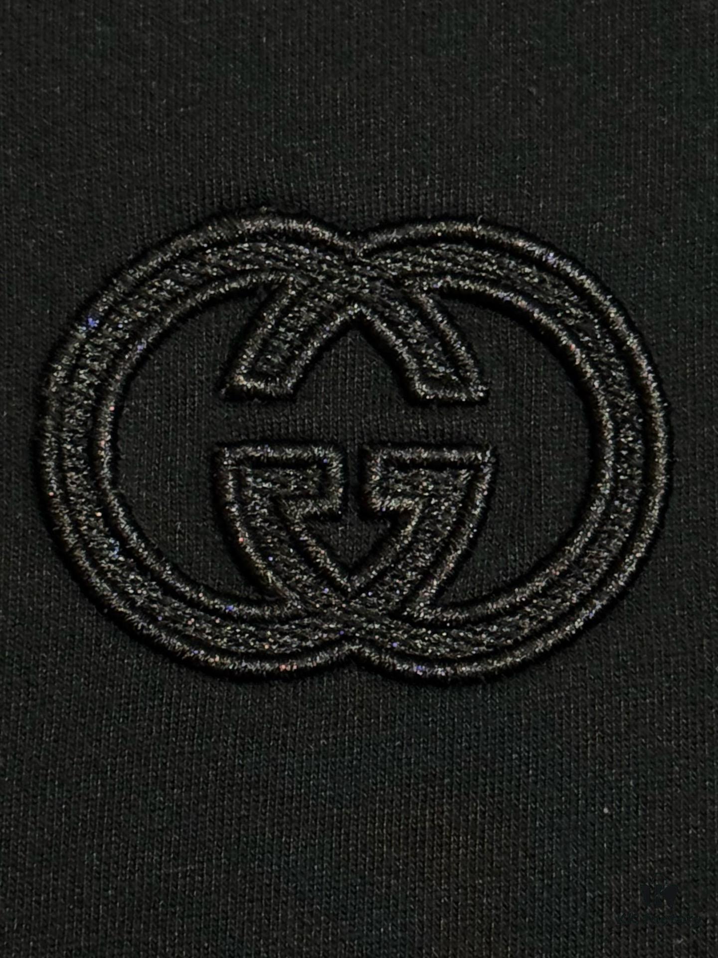 69312f66908475d562cd9779 Gucci Classic Short-Sleeve T-Shirt with Double G Embroidered Patch and Pocket, Timeless Versatile Youthful Design