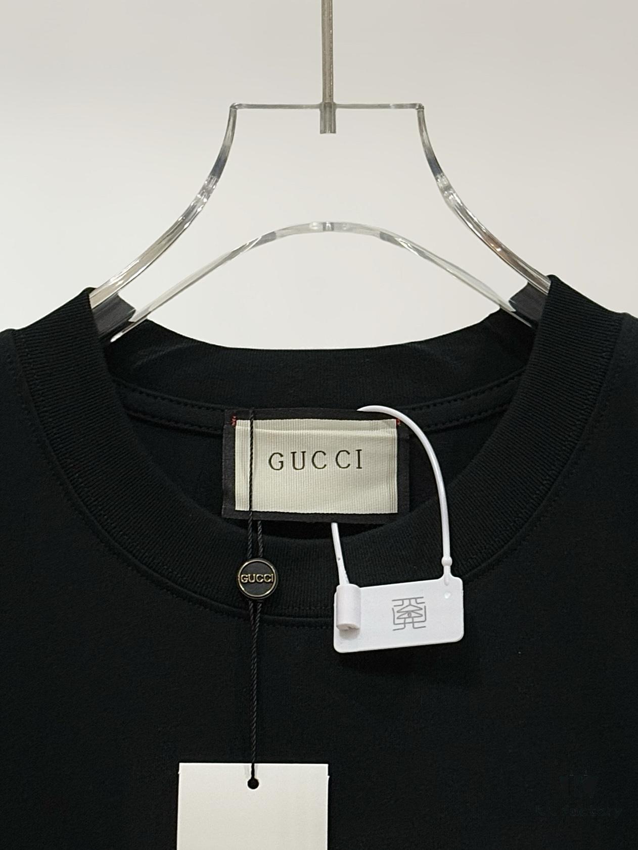 69312fc7908475d562cd9790 High-End Gucci Round Neck Short Sleeve T-Shirt with Front and Back High-Stitch Embroidered Logo, 280g Double-Yarn Premium Combed Cotton, Pre-Shrunk Washed Fabric, No Deformation, Unisex Design, Official Website Details, Three Labels Included, Moisture-Proof Paper Packaging, Distinct from Market Standard Products, Comfortable Fit with OXS Silhouette