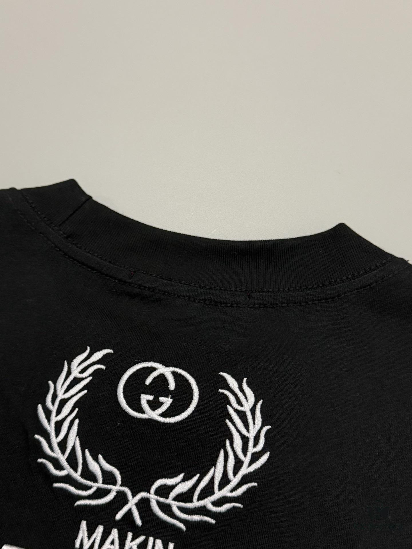 6931300f908475d562cd979c High-End Gucci Round Neck Short Sleeve T-Shirt with Front and Back High-Quality Jump Stitch Embroidery, 280g Double-Yarn Heavyweight 100% Combed Cotton, Pre-Shrunk Washed Fabric, No Deformation, Unisex Design with Official Logo Embroidery, Patch on Back, Complete Three Labels, Moisture-Proof Paper Packaging, Distinct from Market Standard Goods, Comfortable Fit with OXS Silhouette
