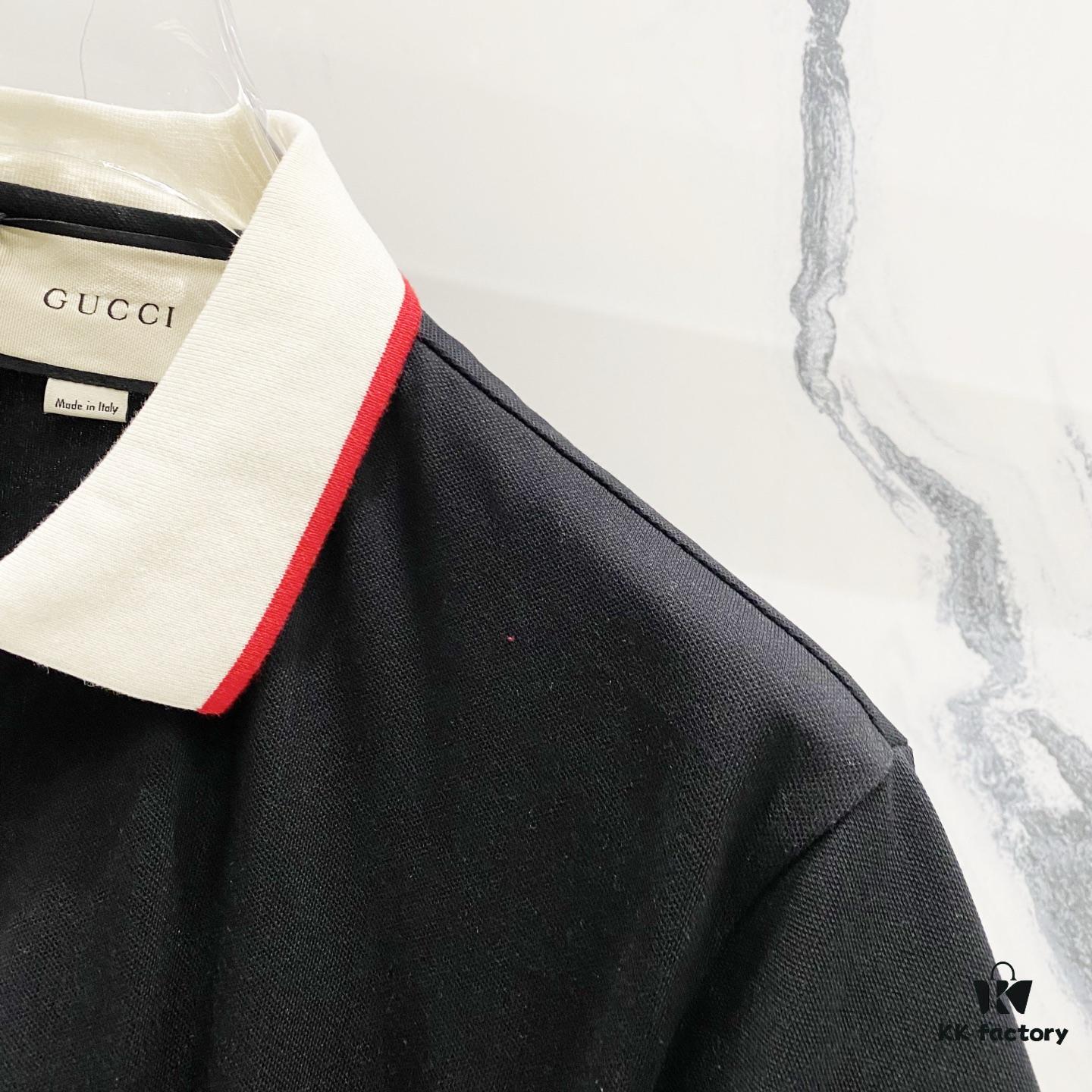 69313049908475d562cd97ab GUCCI Men's Polo Shirt with Notched Lapel, Color-Blocked Collar, and Embroidered GG Logo