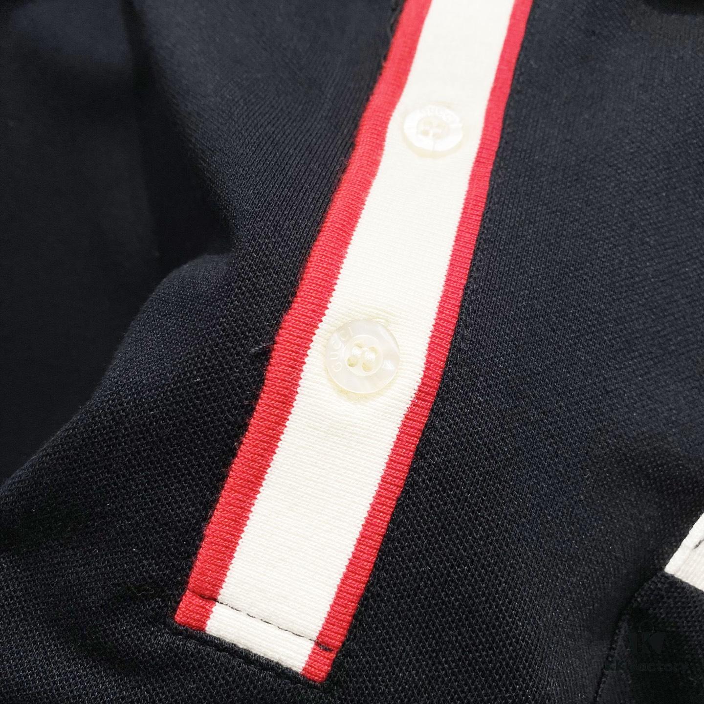 6931305a908475d562cd97b0 GUCCI Men's Polo Shirt with Notched Lapel, Color-Blocked Collar, and Embroidered GG Logo