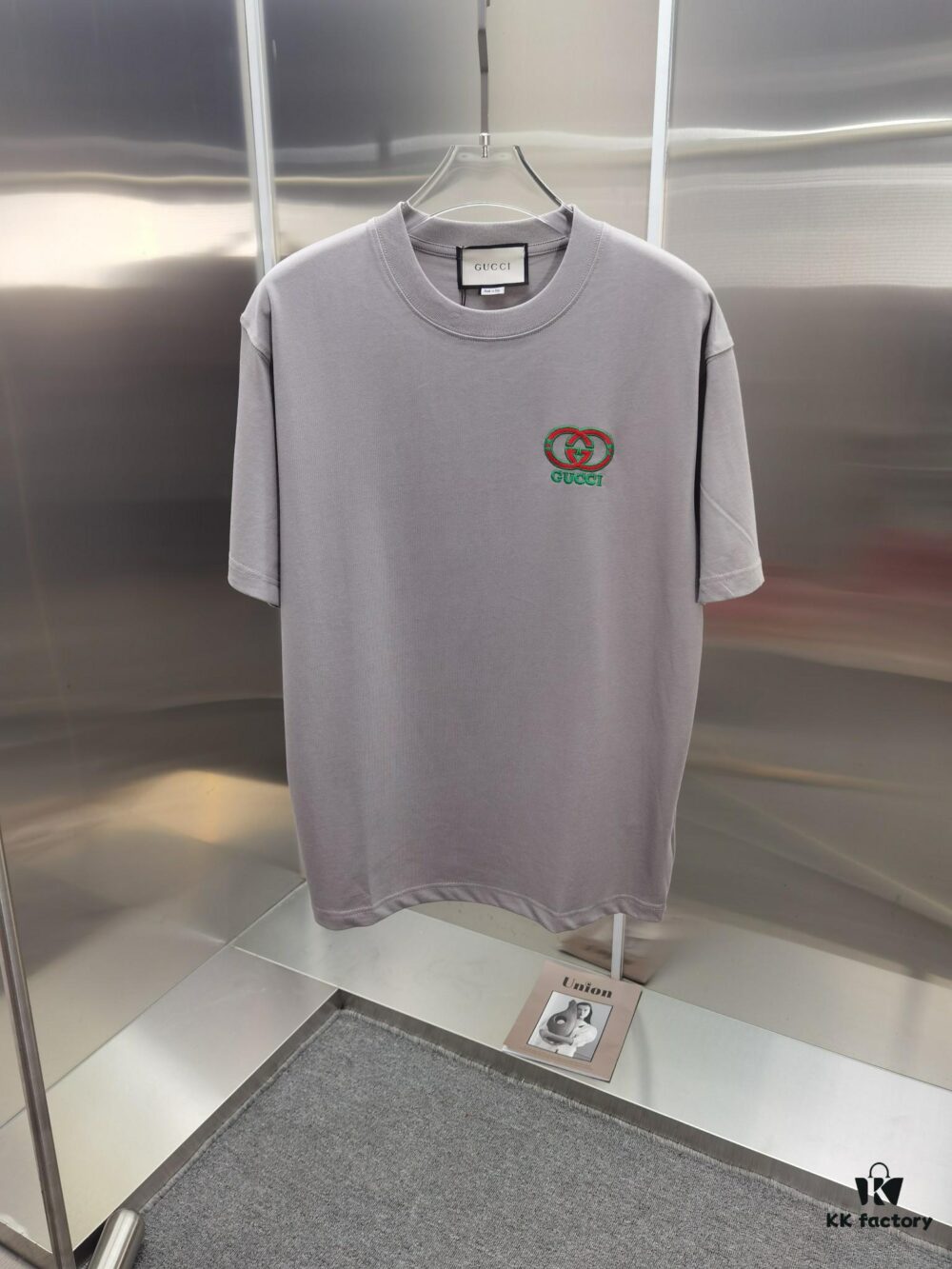 69313491908475d562cd98a0 Gucci Embroidered Short Sleeve T-Shirt (Top Quality Version, Different from Standard)