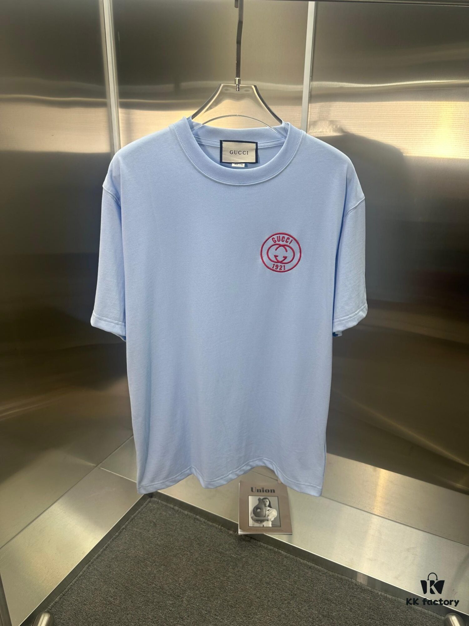 693134cb908475d562cd98b3 Gucci Embroidered Short Sleeve T-Shirt (Top Quality Version, Different from Standard Stock)